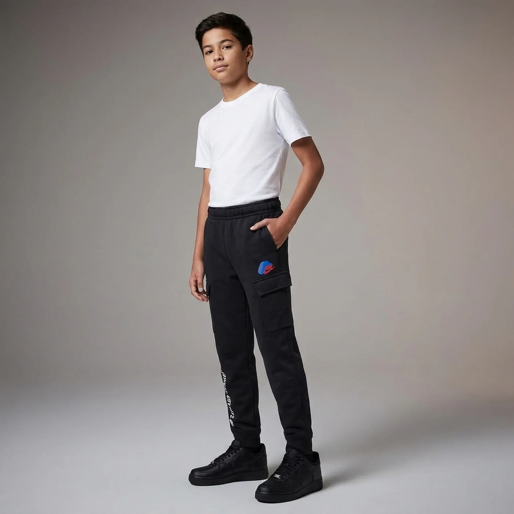 Брюки підліткові Nike Sportswear Standard Issue (HM4337-010)