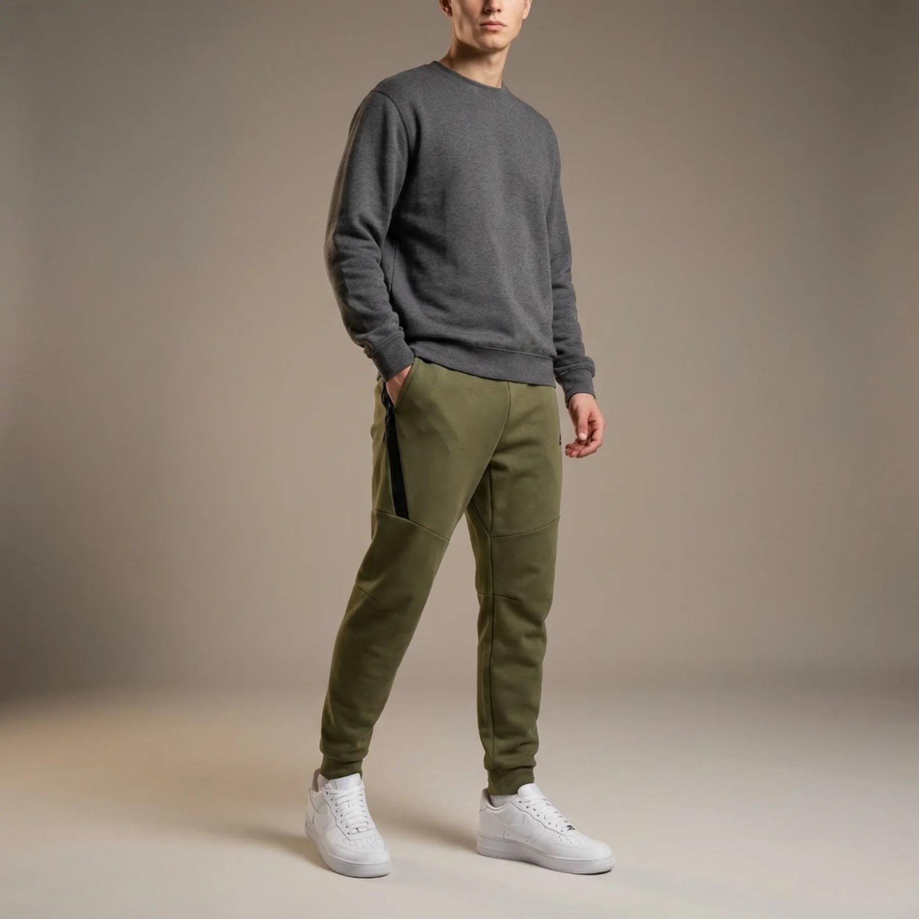 Брюки підліткові Nike Sportswear Tech Fleece (FD3287-325)