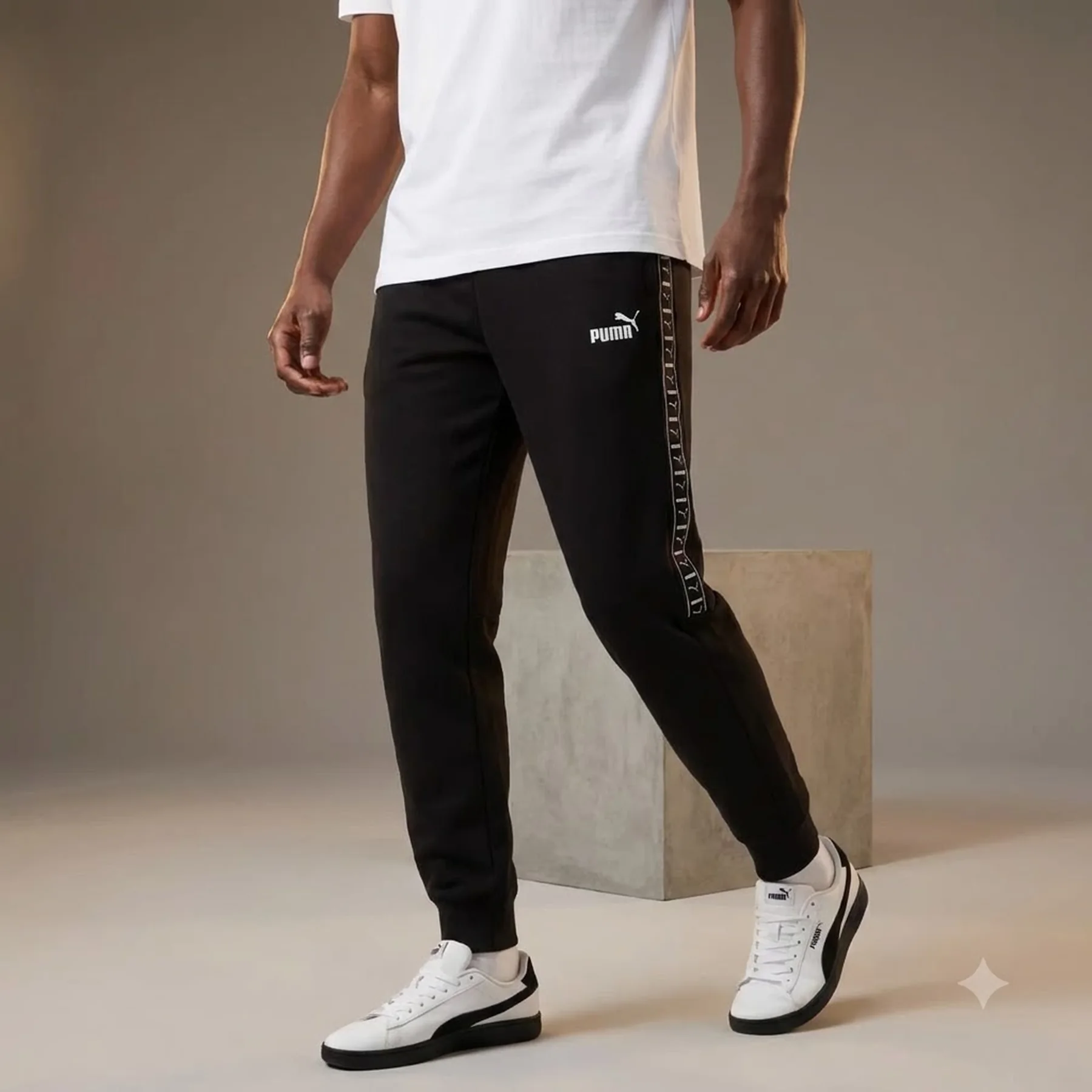 Брюки унісекс Puma Ess Tape Sweatpants (68467901)