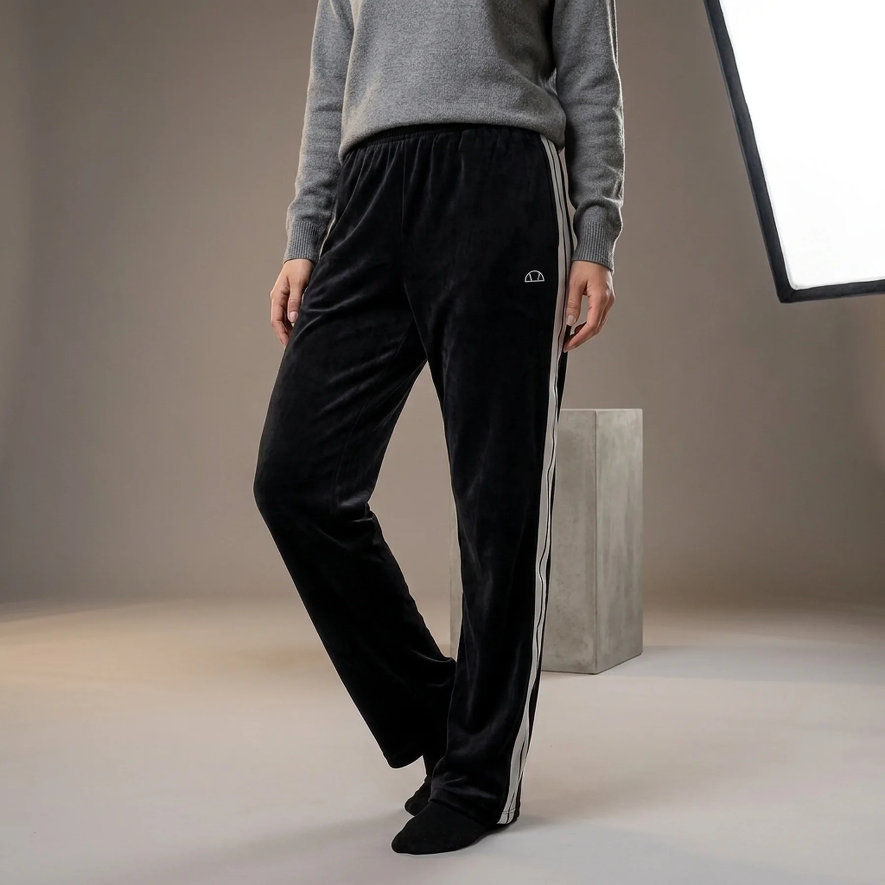 Брюки жіночі Ellesse Rarity Jog Pant (SGX21014-011)