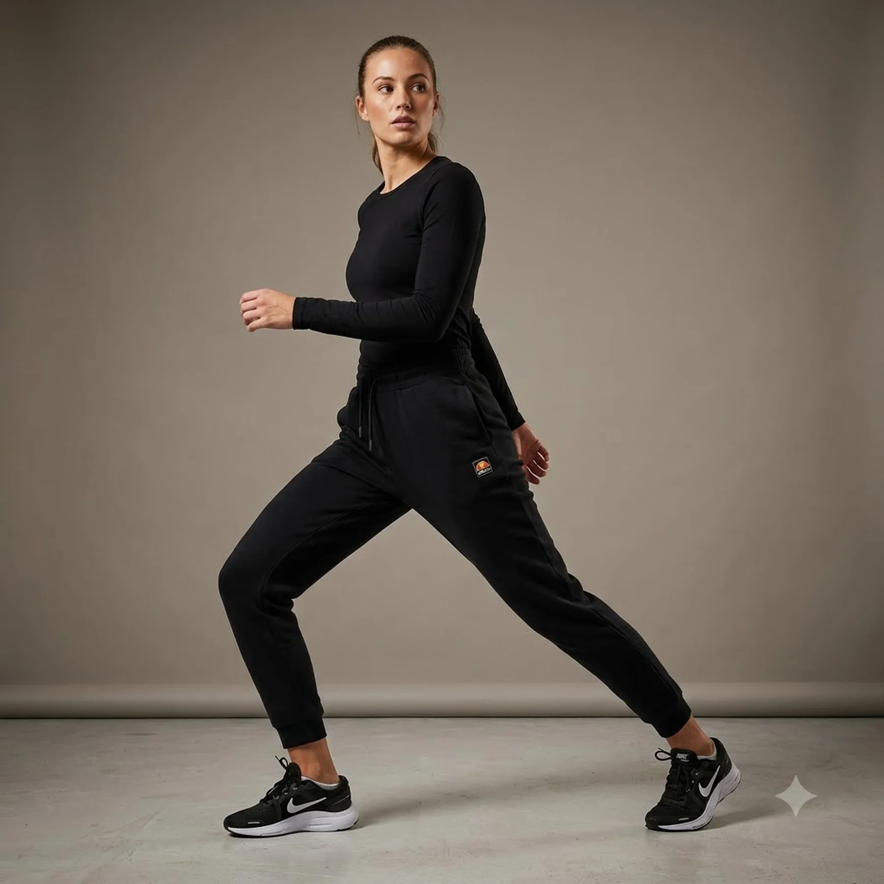 Брюки жіночі Ellesse Speralla Jog Pant (SRR17806-011)
