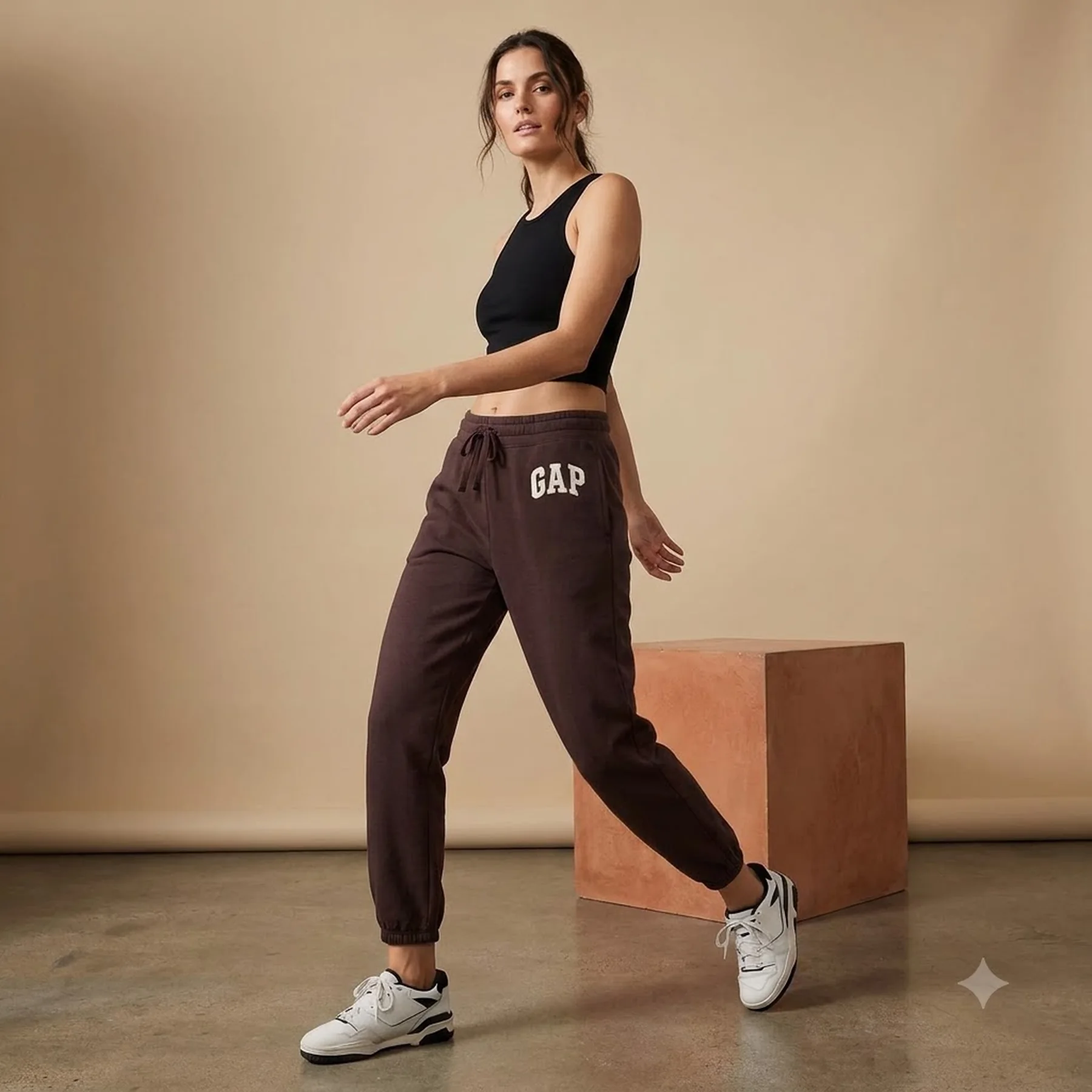 Брюки жіночі Gap Logo Jogger Sweatpants Brown (463492-20)