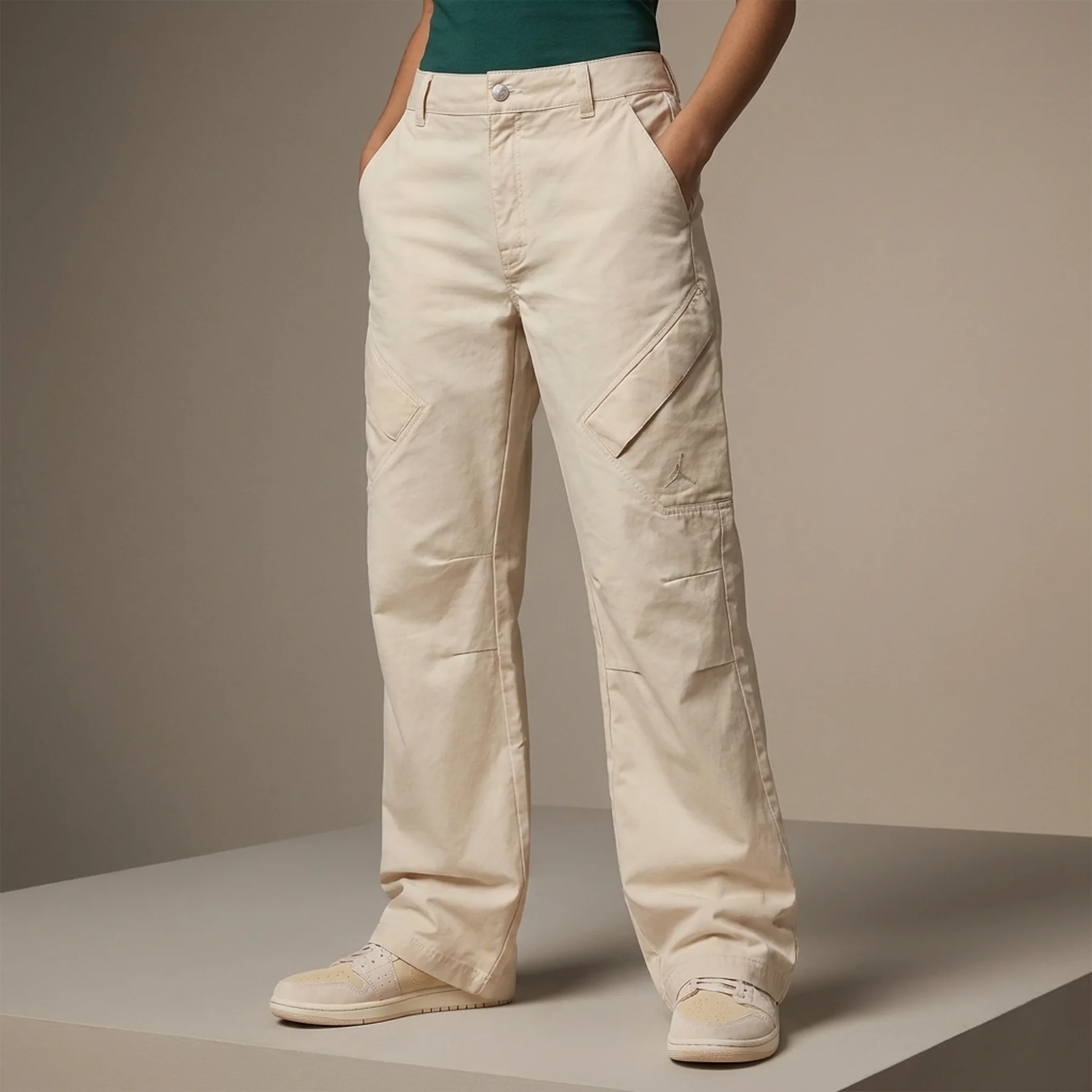 Брюки жіночі Jordan Chicago Pant (FV7098-203)