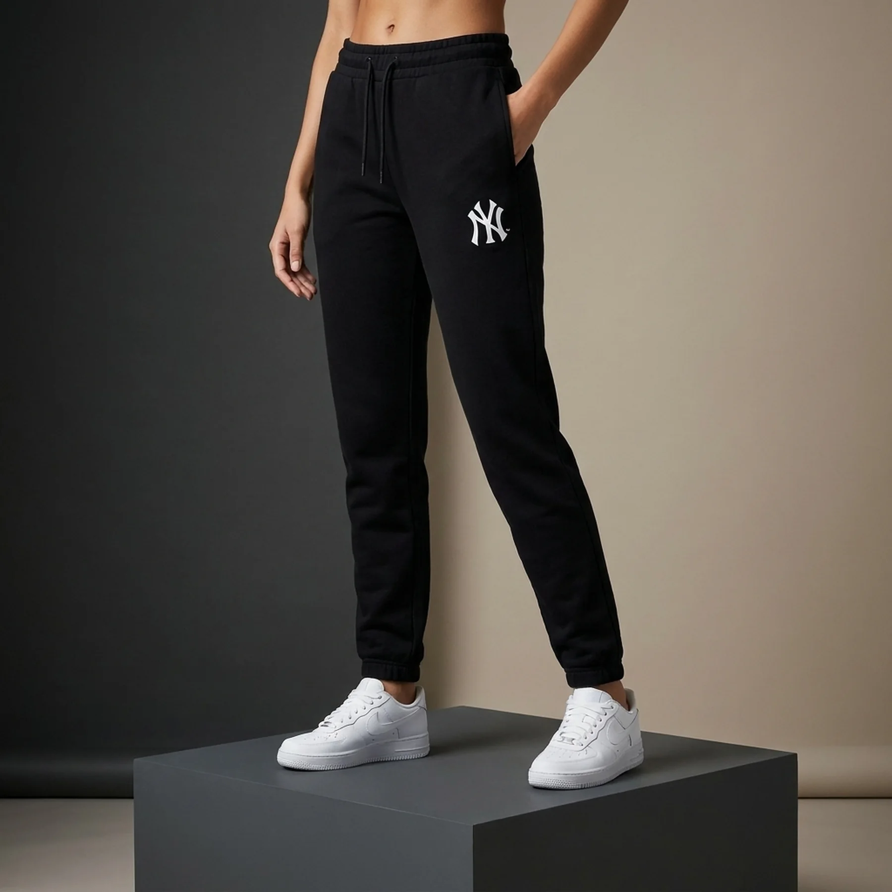 Брюки жіночі New Era Wmns Le Nyy (60564908)