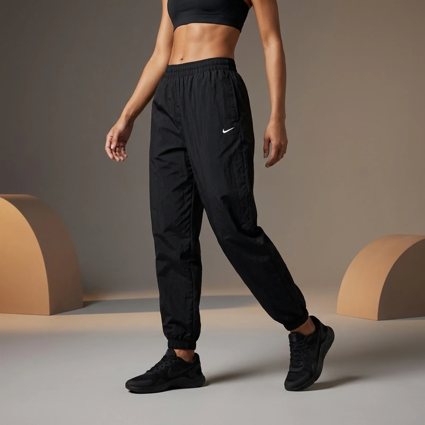 Брюки жіночі Nike Nsw Esstl Wvn Mr Os Jggr Black (FV7668-010)