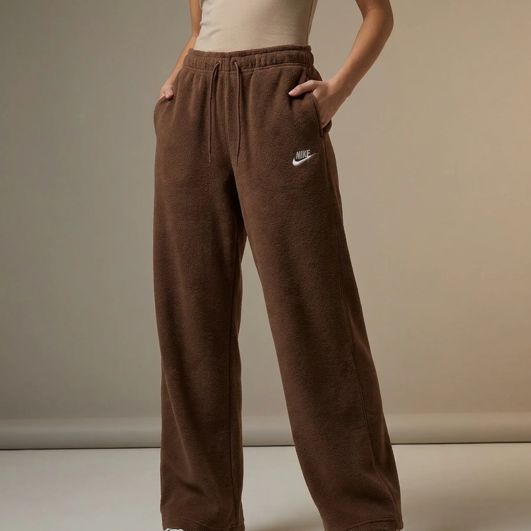 Брюки жіночі Nike Nsw Plush Pants Brown (DV4361-832)