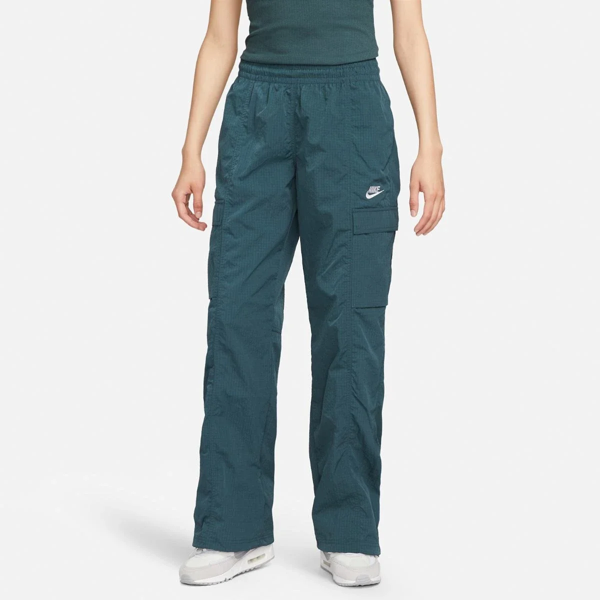 Брюки жіночі Nike Sportswear Cargo (FN7696-328) — Одяг