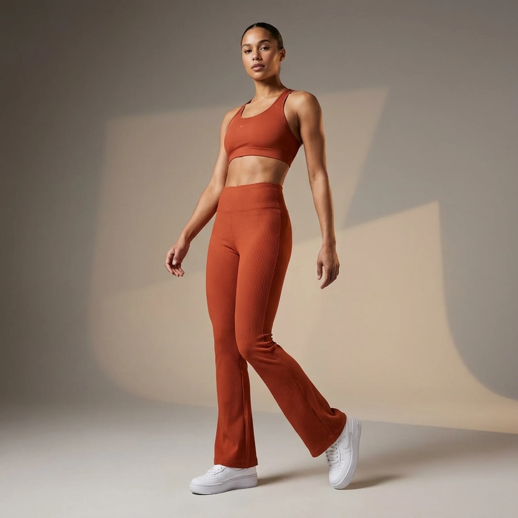 Брюки жіночі Nike Sportswear Chill Knit Tight High-Waisted Flared Pants (FN4685-825)