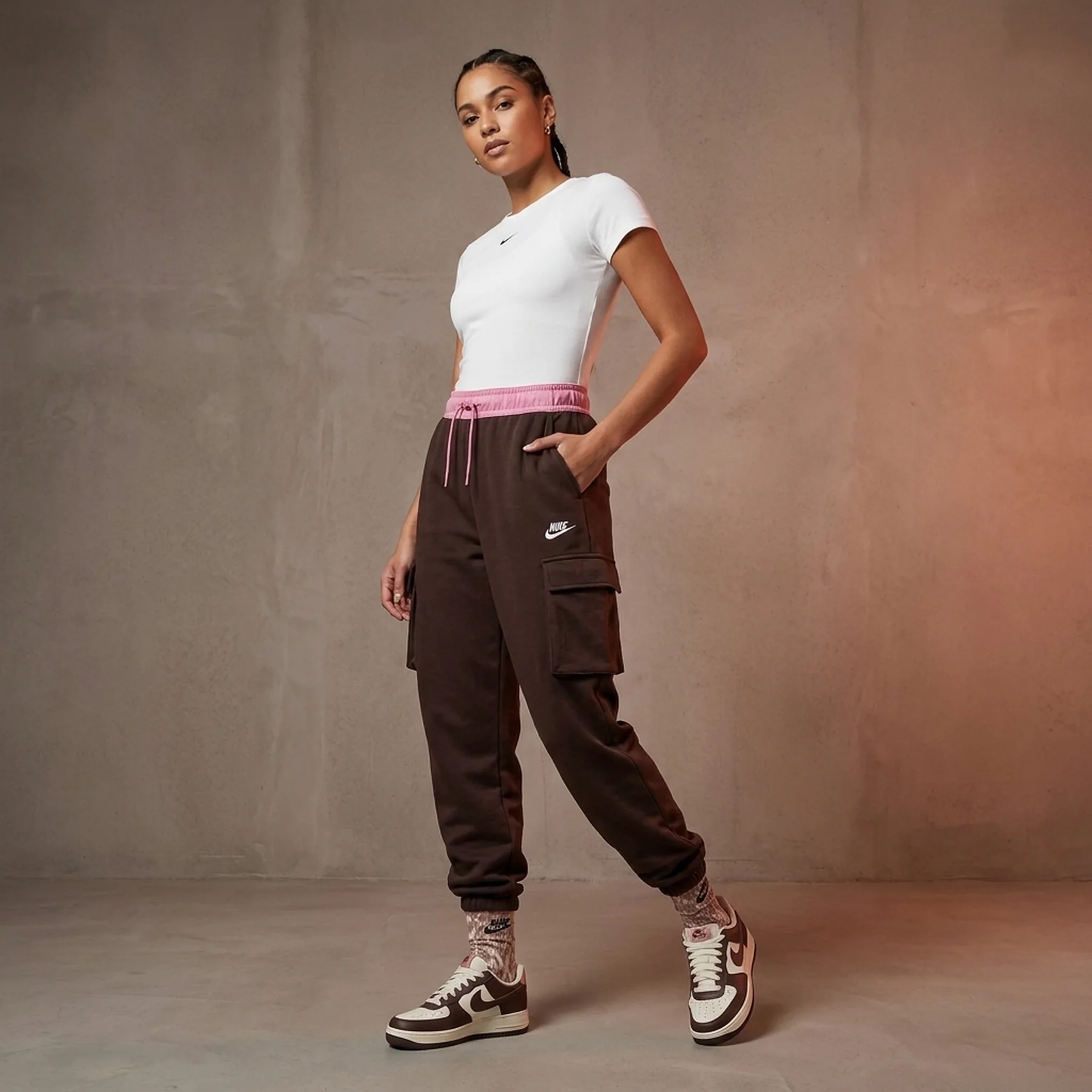 Брюки жіночі Nike Sportswear (FB2188-203)