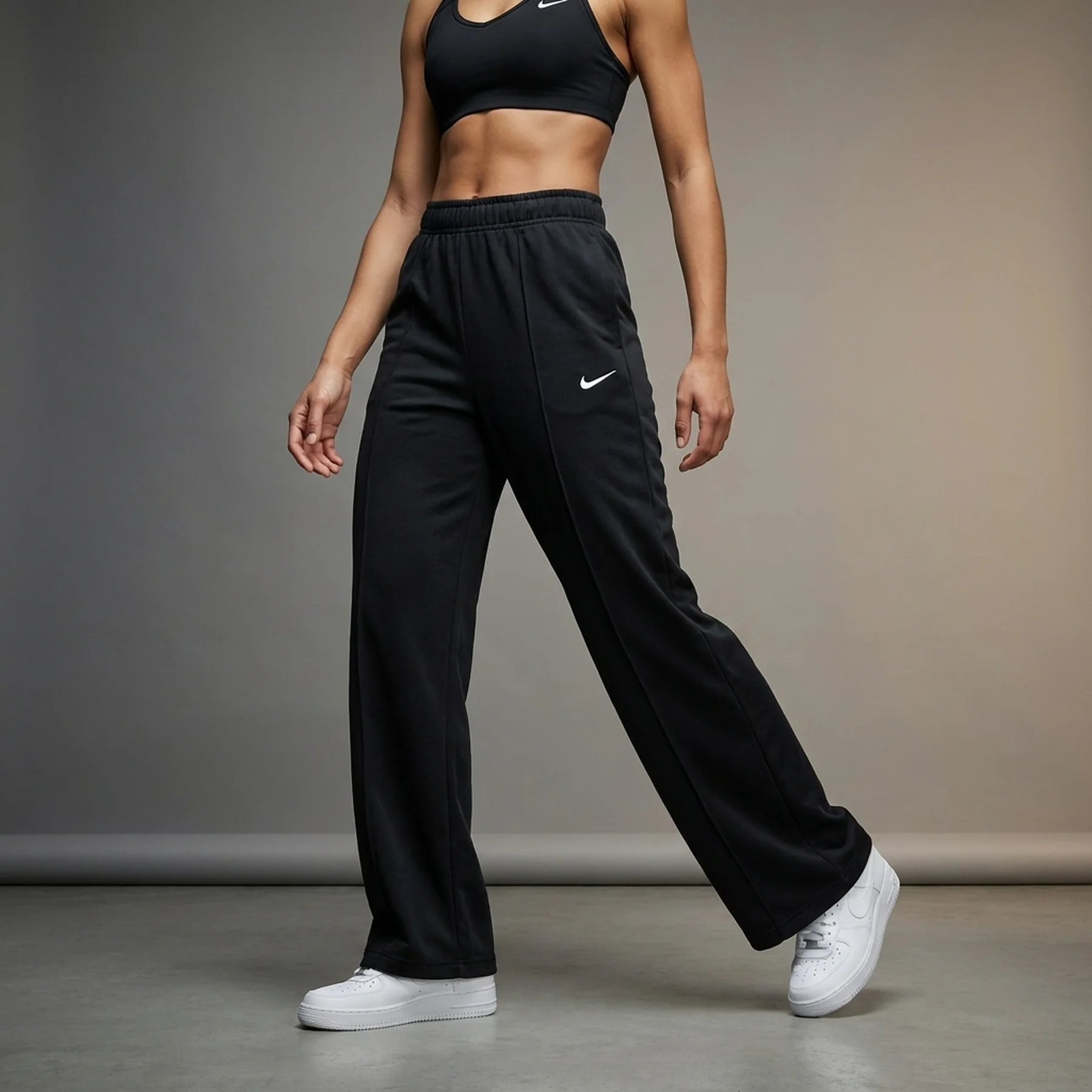 Брюки жіночі Nike Sportswear (FQ3588-010)