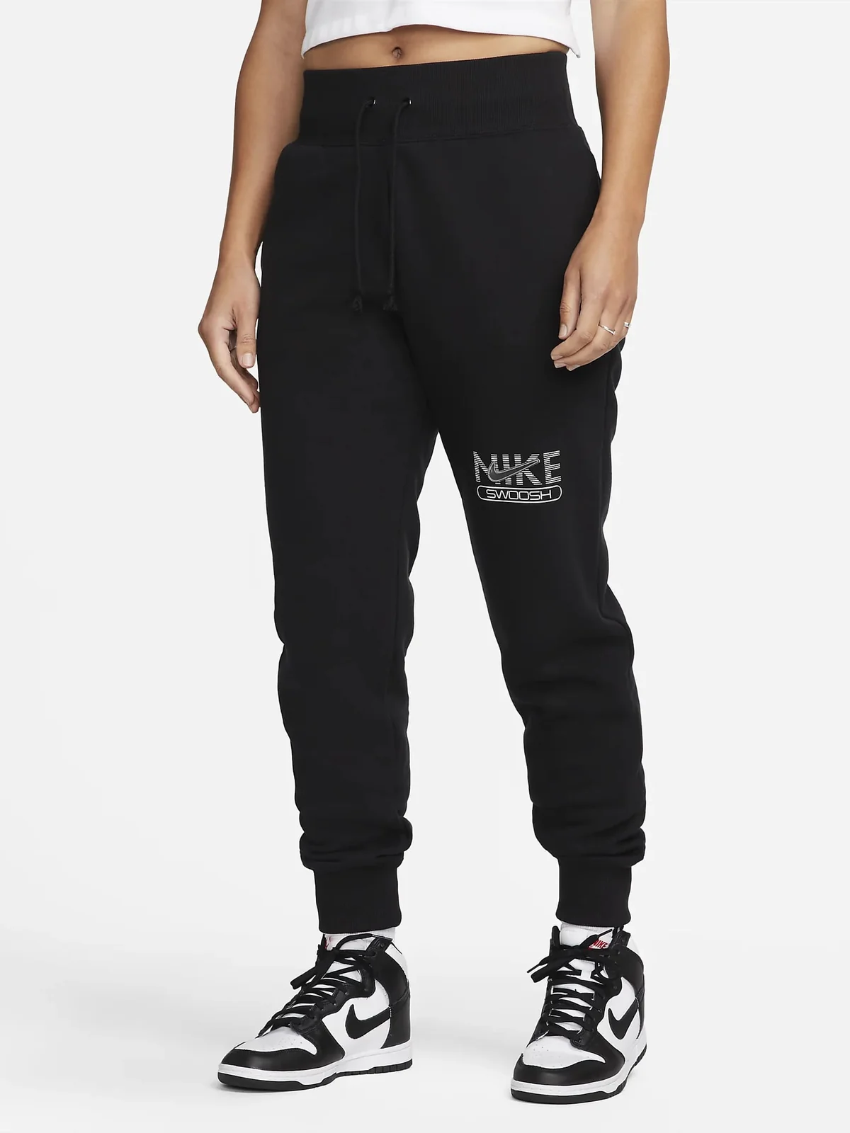 Брюки жіночі Nike Sportswear Swoosh Fleece Jogger (DR5615-010) — Одяг