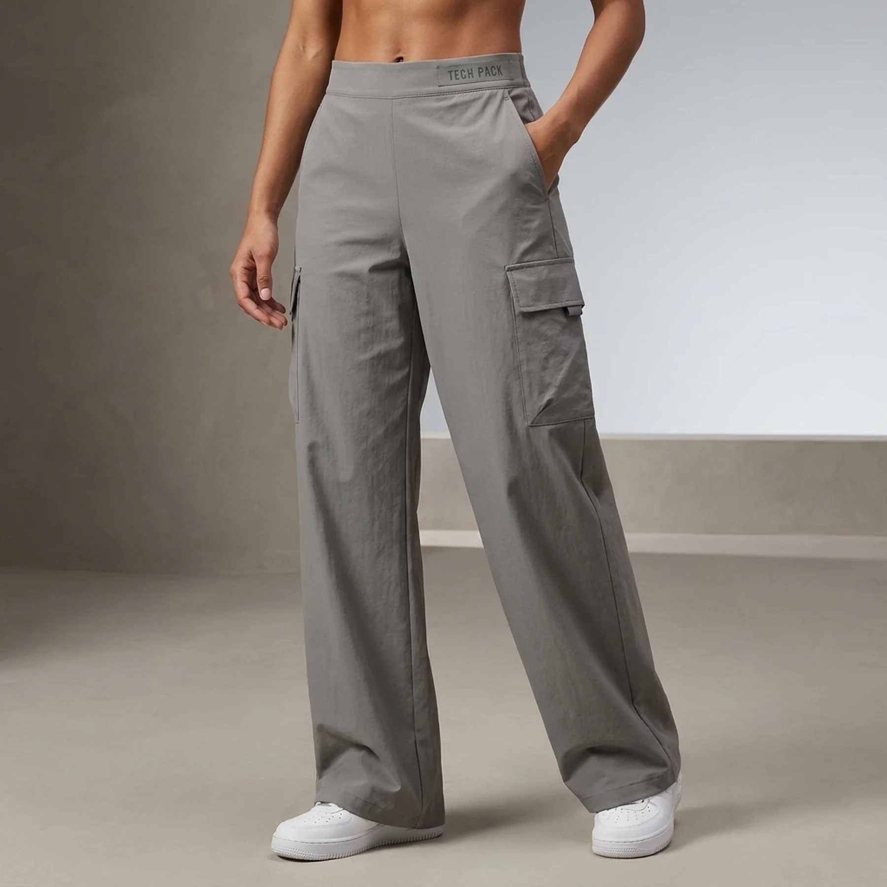 Брюки жіночі Nike Sportswear Tech Pack (DV8489-050)
