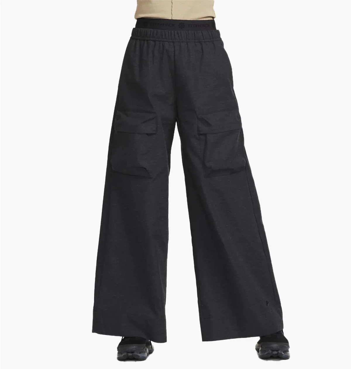 Брюки жіночі Nike Sportswear Tech Pack Women's High-Waisted Wide-Leg Ripstop Pants (DV8489-032)