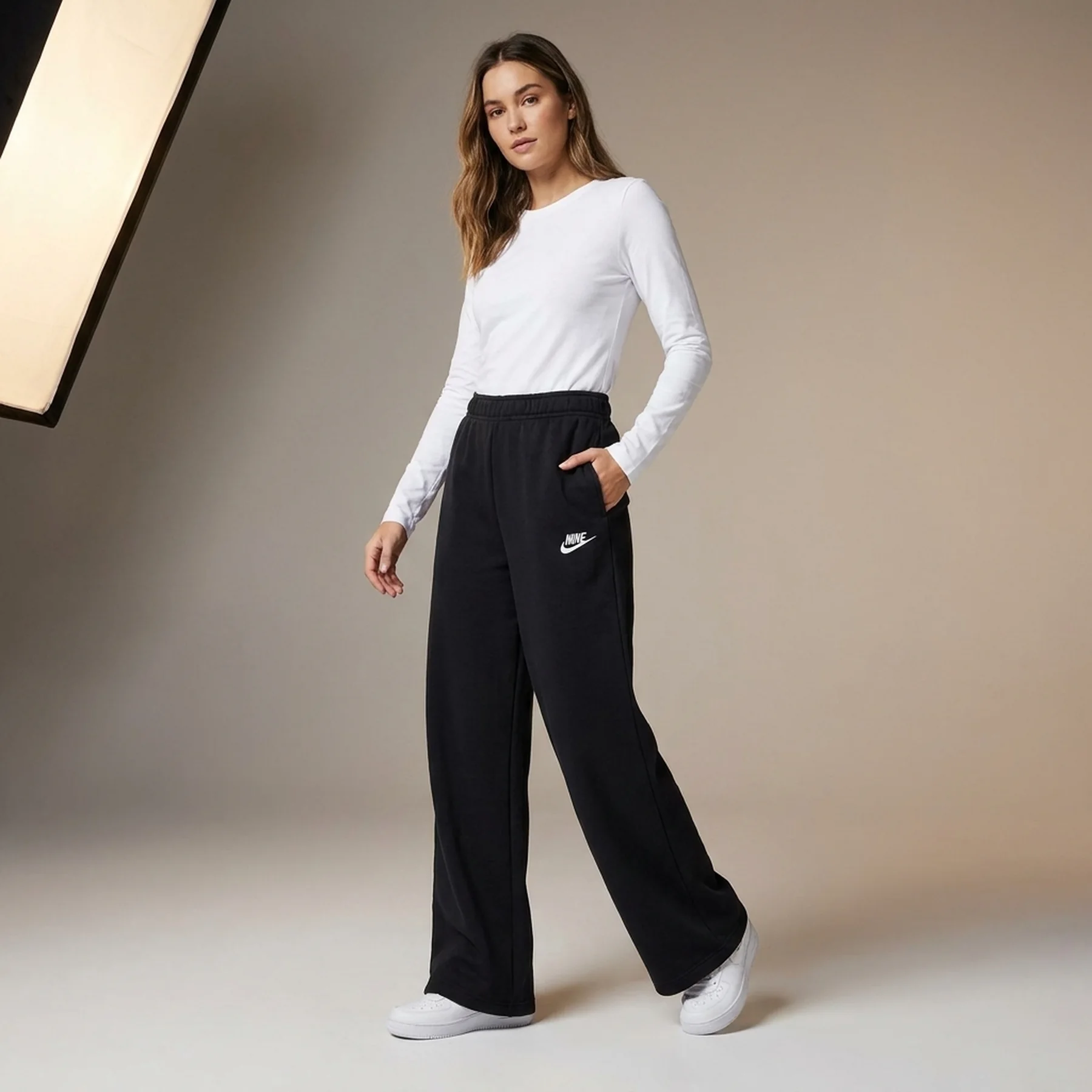 Брюки жіночі Nike W Nsw Phnx Flc Hr Pant Wide (DQ5615-010)