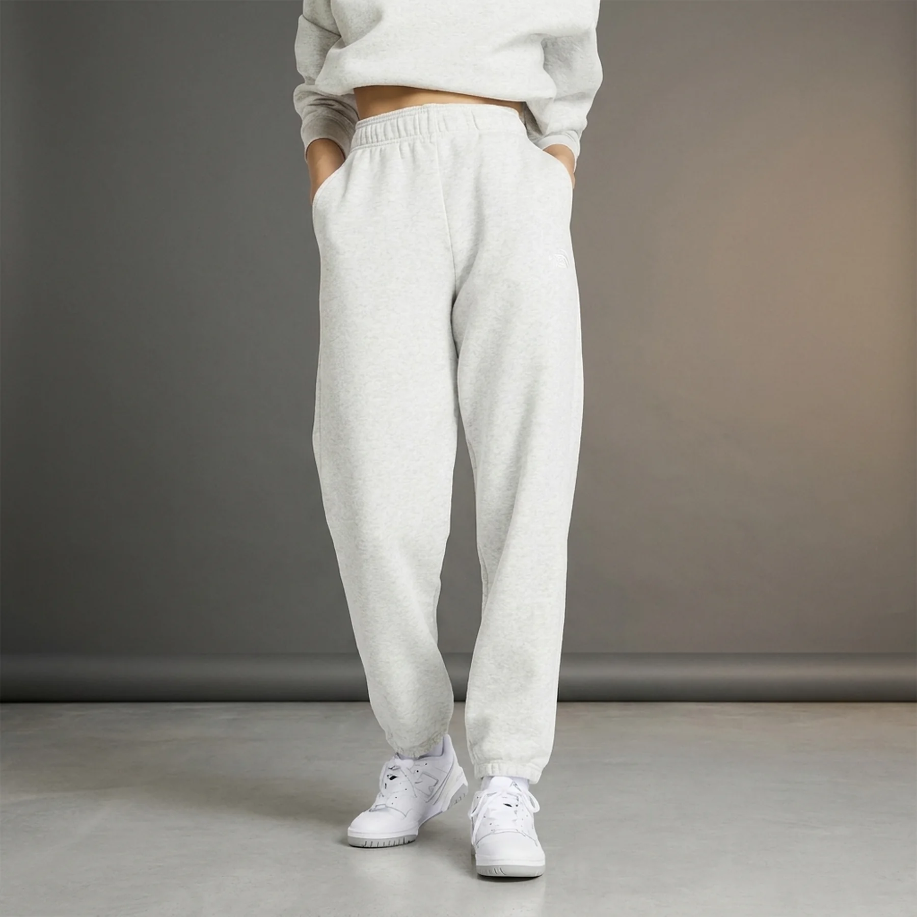 Брюки жіночі The North Face Sport Essentials Fleece (WP41502AHH)