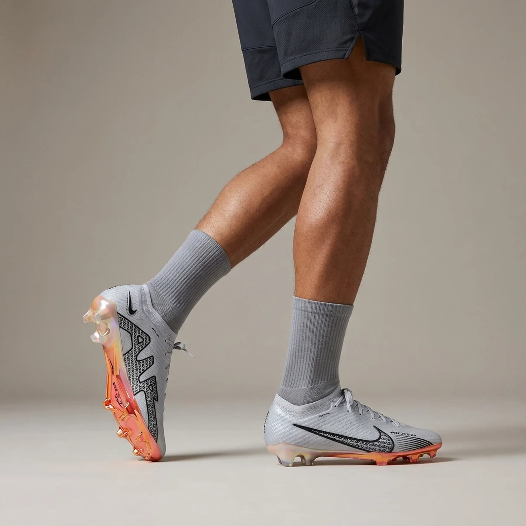 Бутси чоловічі Nike Air Zoom Mercurial Vapor 15 Elite (FN5775-001)