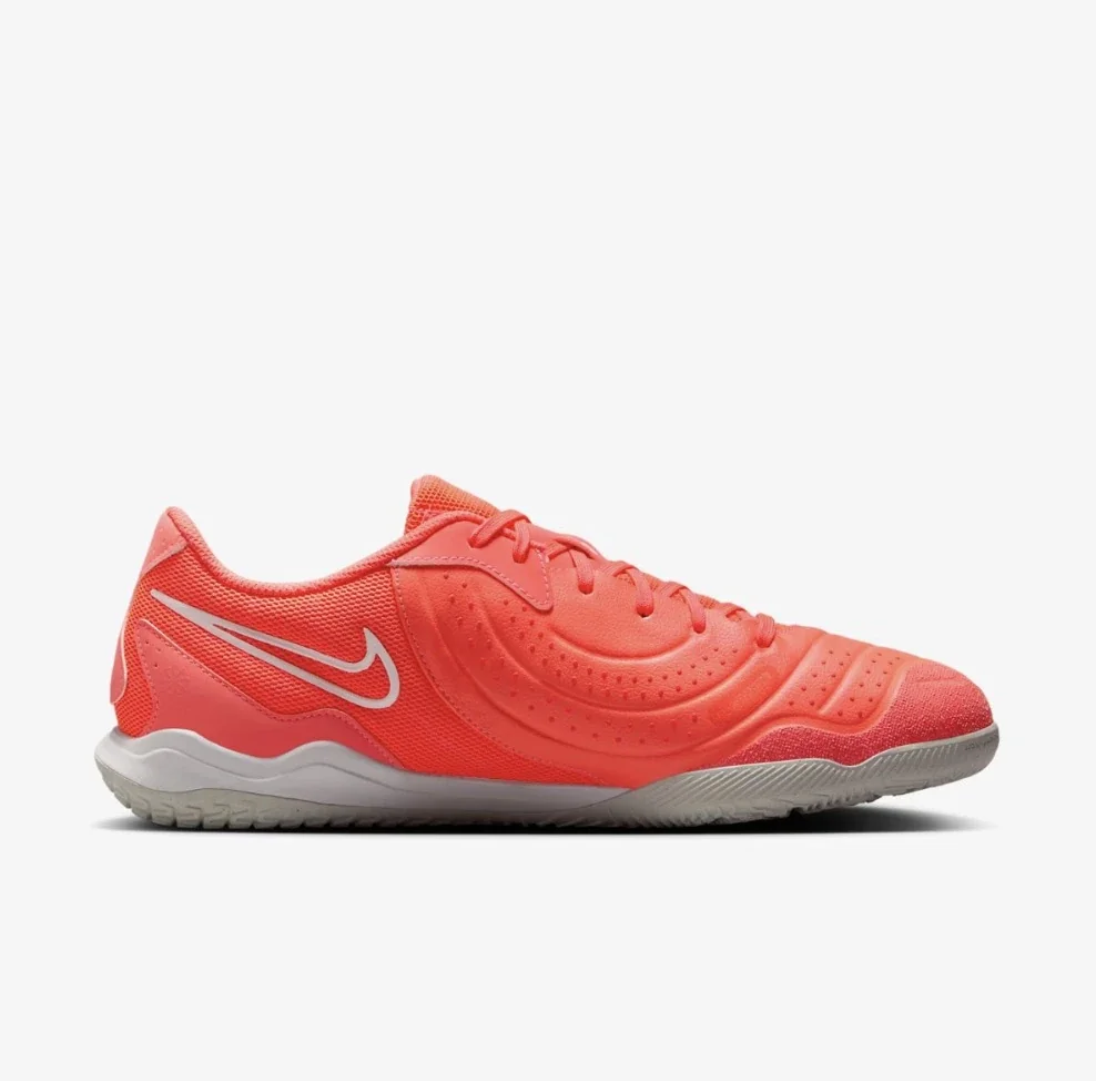 Бутси чоловічі Nike Legend 10 Academy Ic (DV4341-800) — Спортивні аксесуари