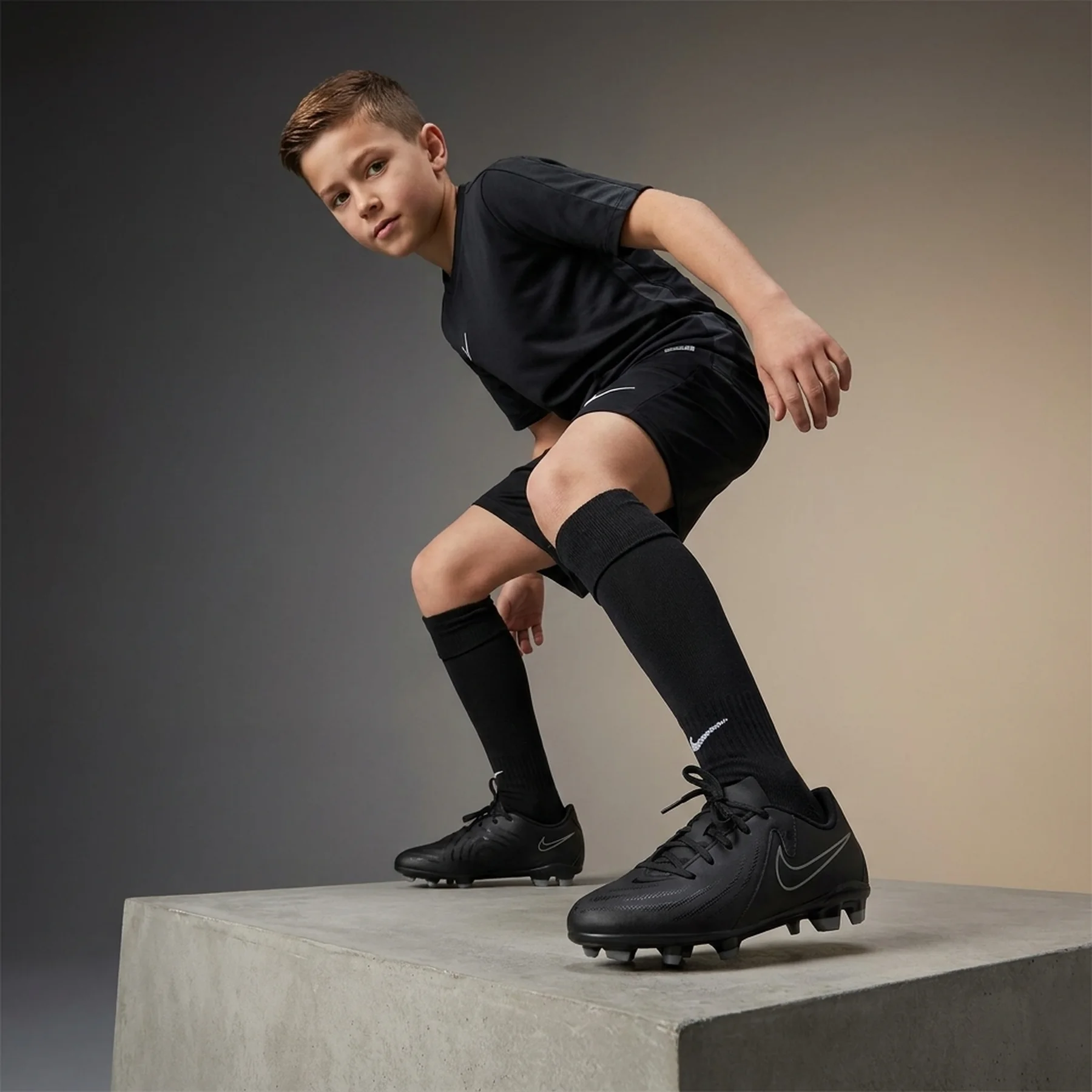Бутси дитячі Nike Jr Phantom Gx Ii Club (FJ2600-002)
