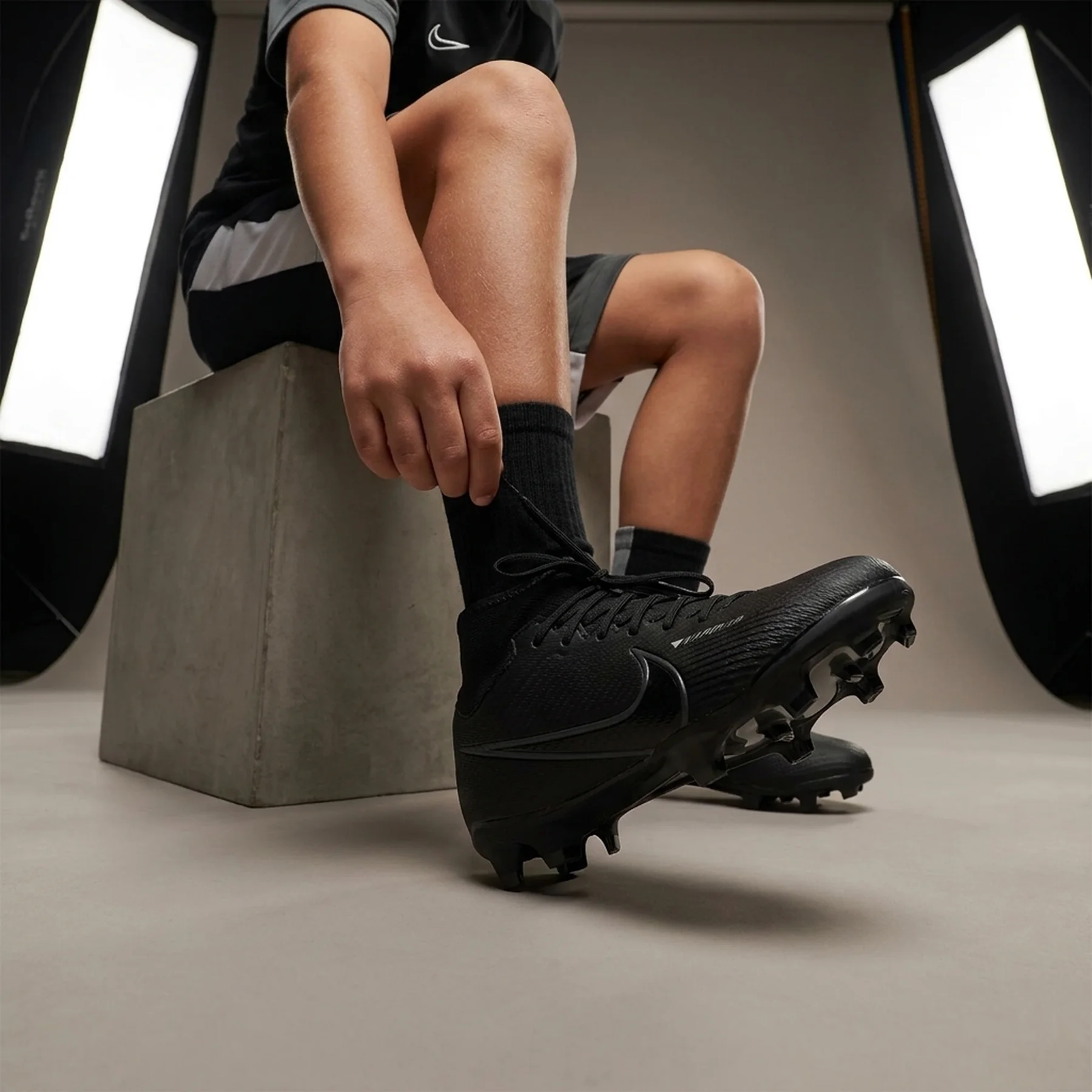 Бутси дитячі Nike Jr Vapor 16 Club (FQ8286-002)