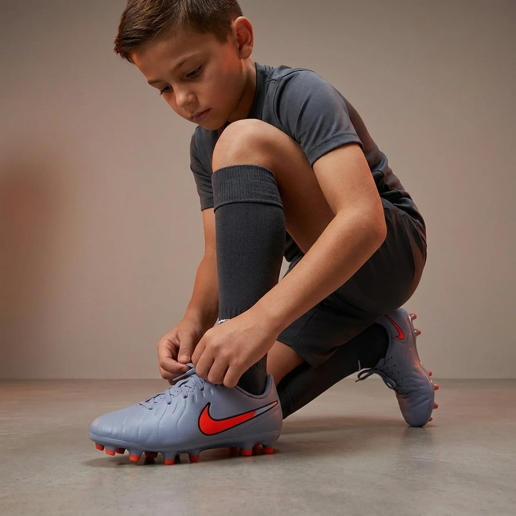 Бутси дитячі Nike Legend 10 Club Fg/Mg Grey (DV4352-402)