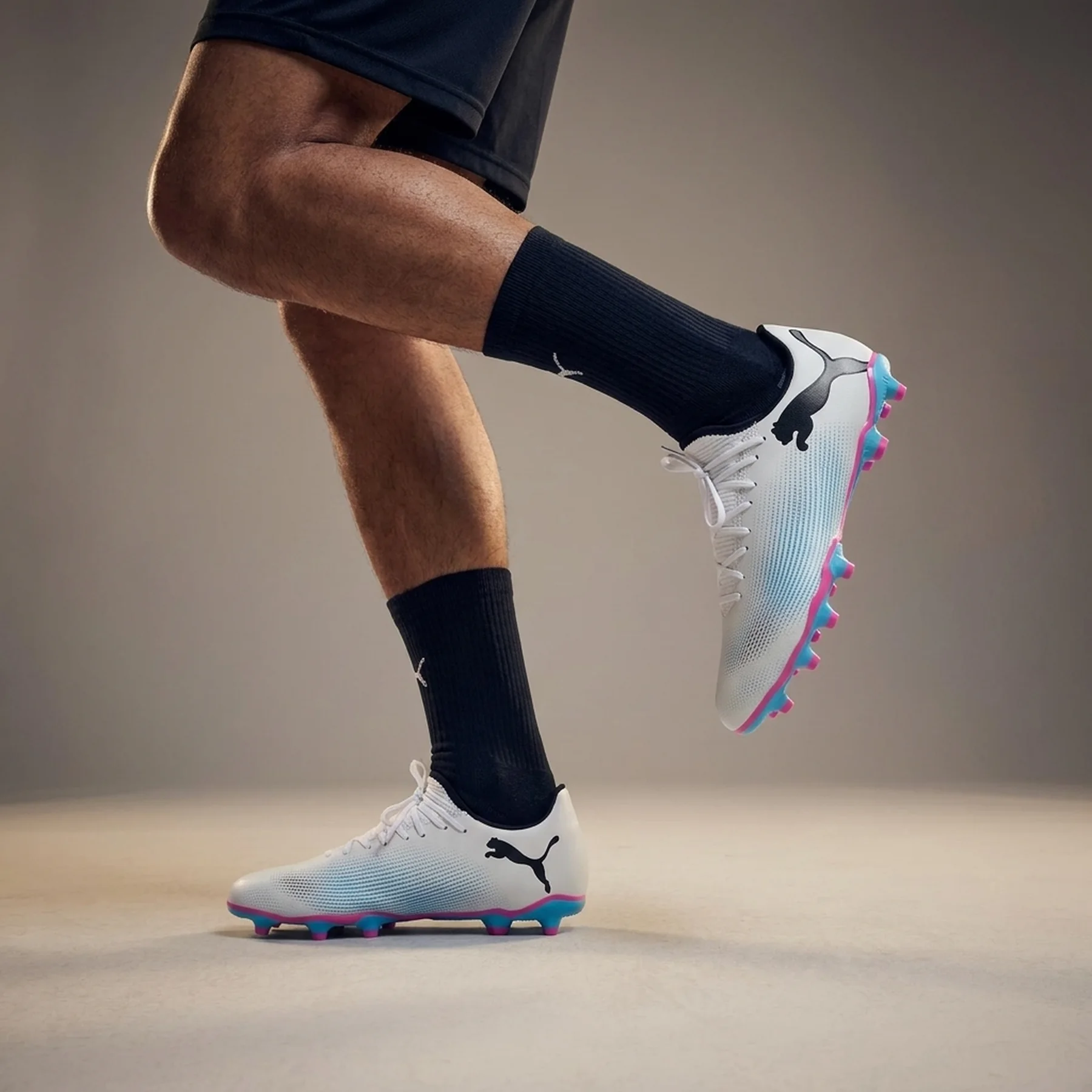Бутси Puma Future 7 Play FG/AG 107723_01 розмір 42