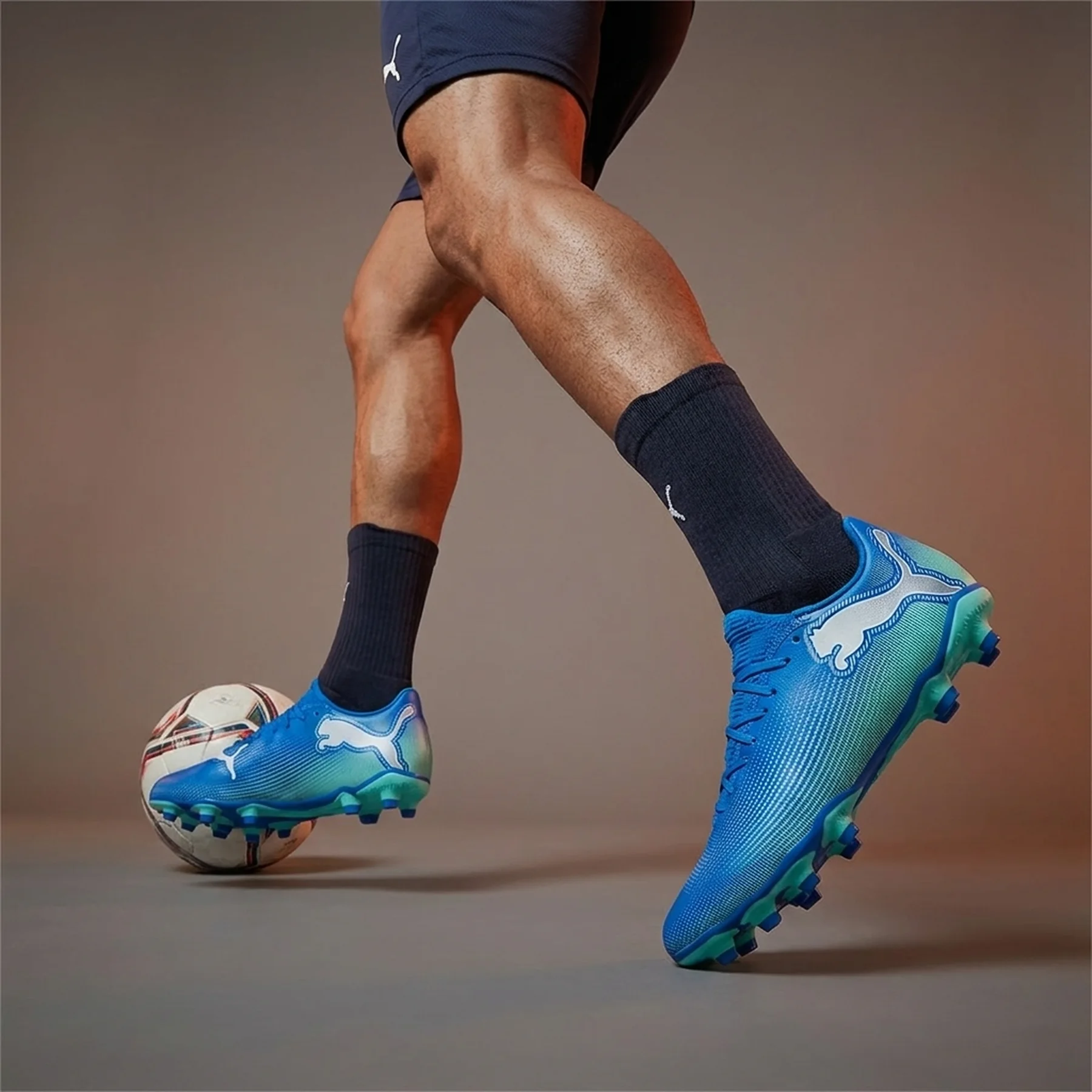 Бутси PUMA Future 7 Play FG/AG 107939-01, розмір 43