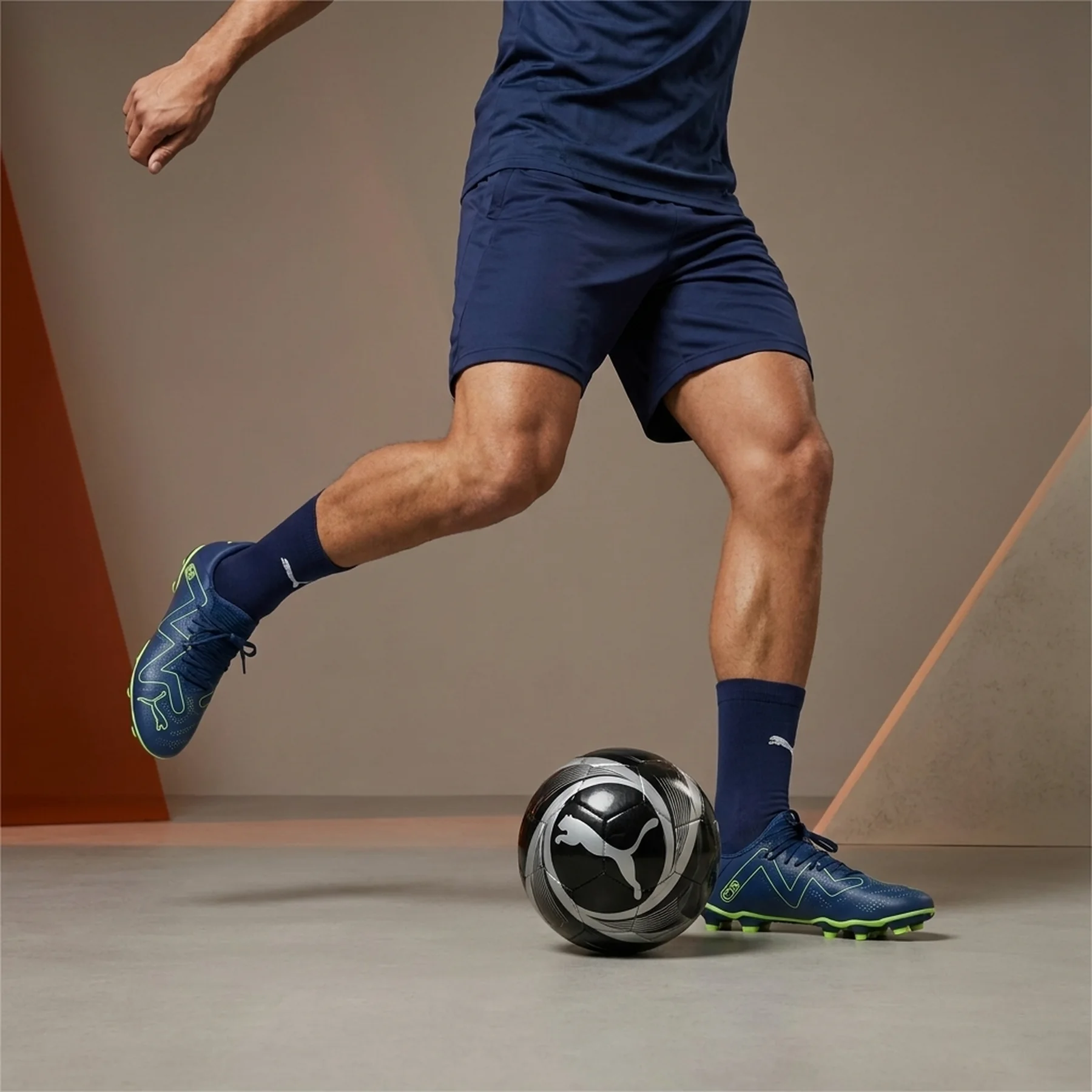 Бутси Puma FUTURE Play FG/AG 107377_03 розмір 44