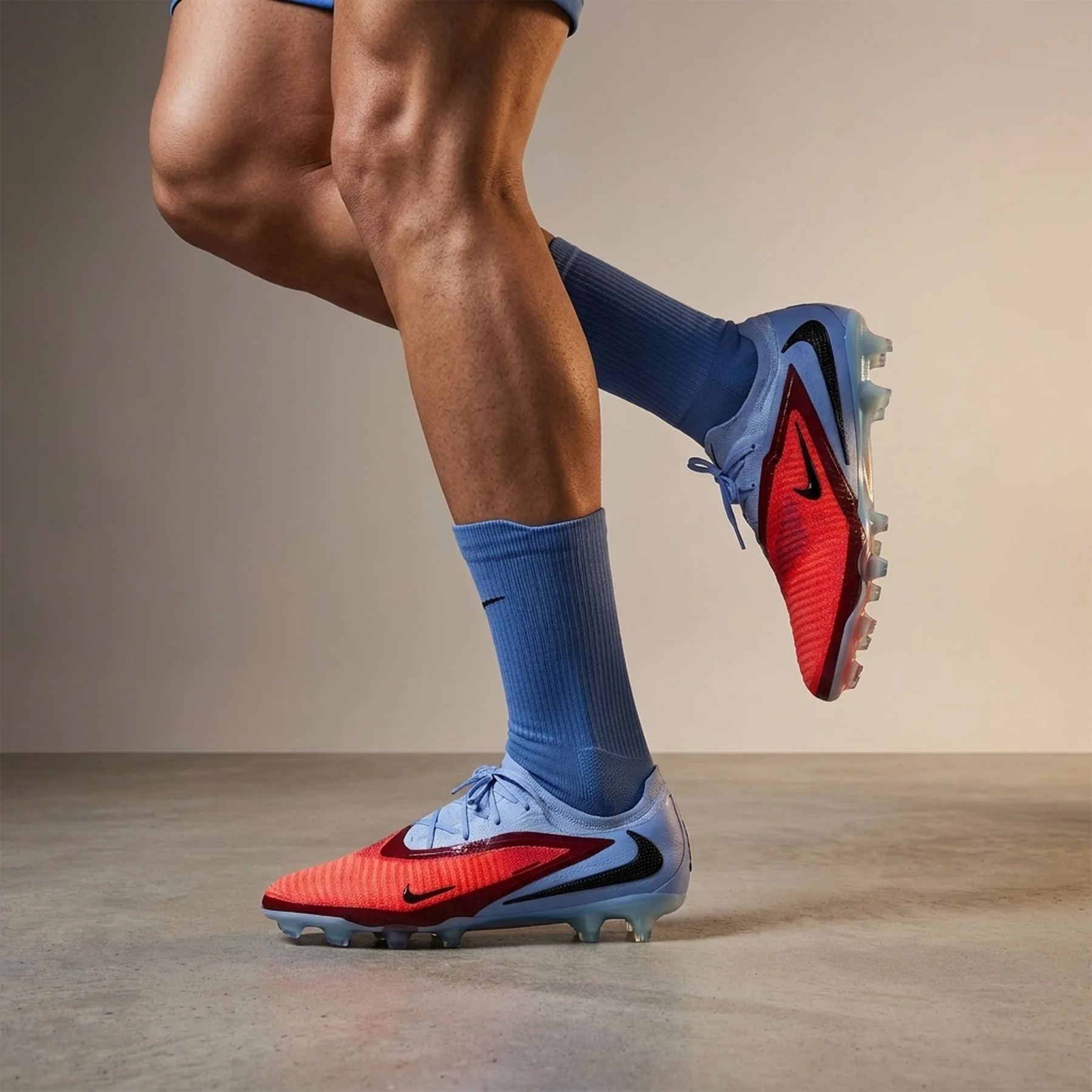 Бутси унісекс Nike Phantom 6 Low Elite Fg Red/Light Blue (HJ2146-400)