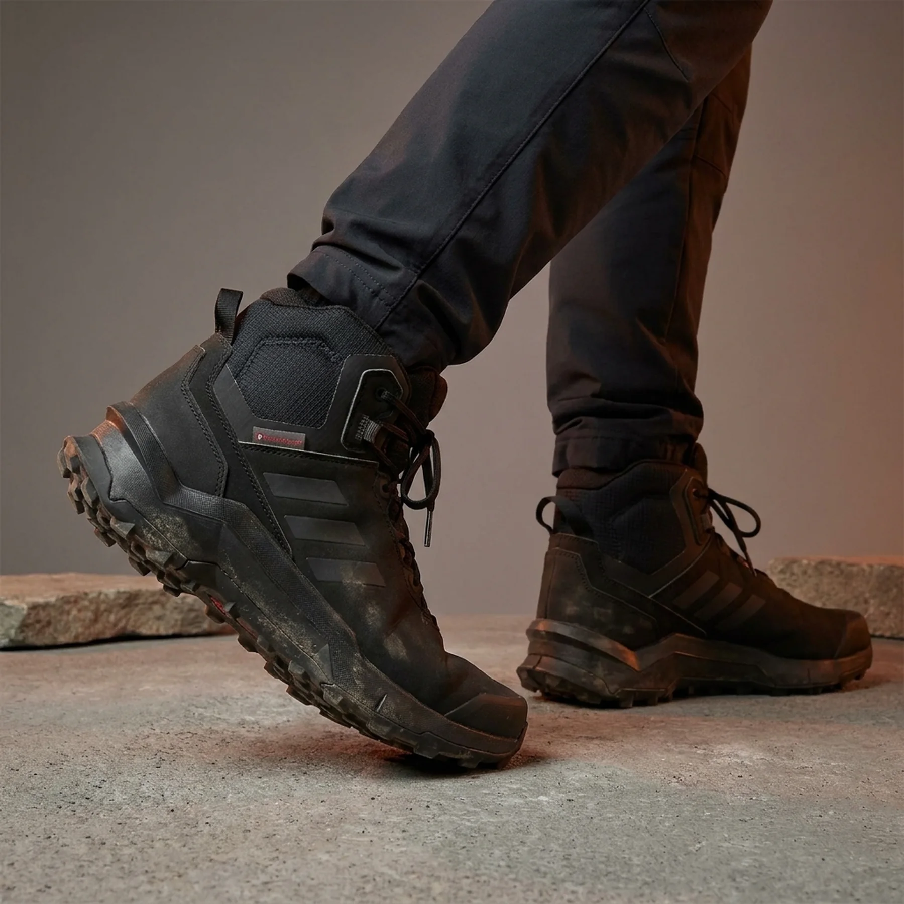 Черевики чоловічі Adidas Terrex Ax4 Mid Beta Cold.Rdy (IF4953)