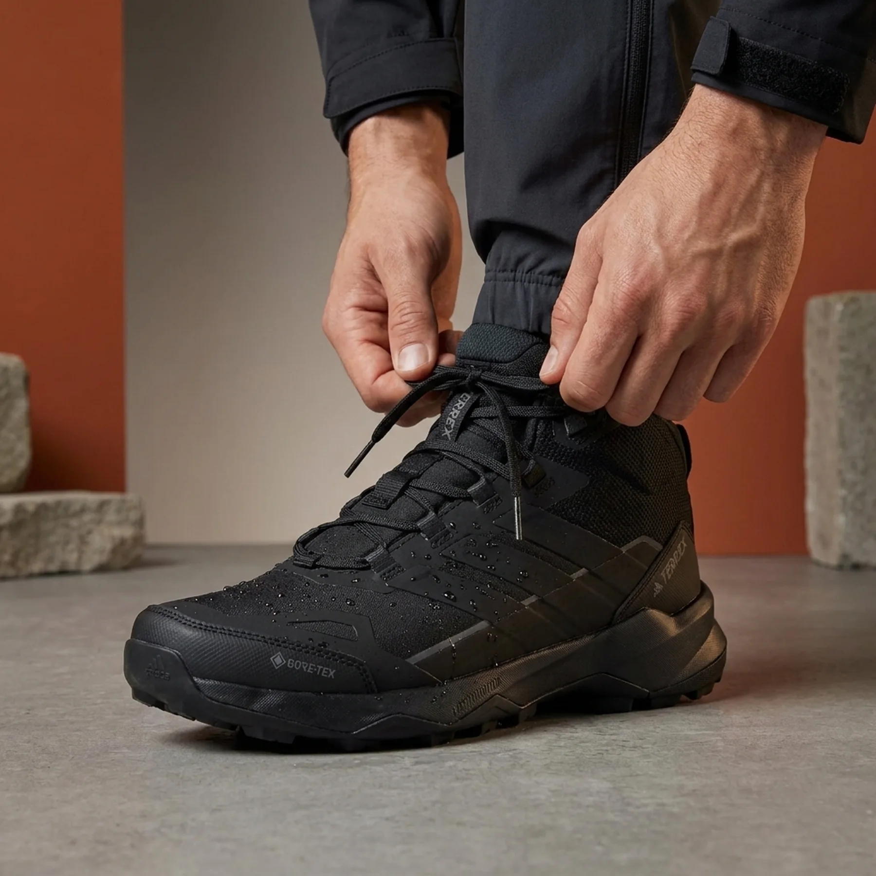 Черевики чоловічі Adidas Terrex Skychaser Ax5 Mid Gtx (JQ2207)