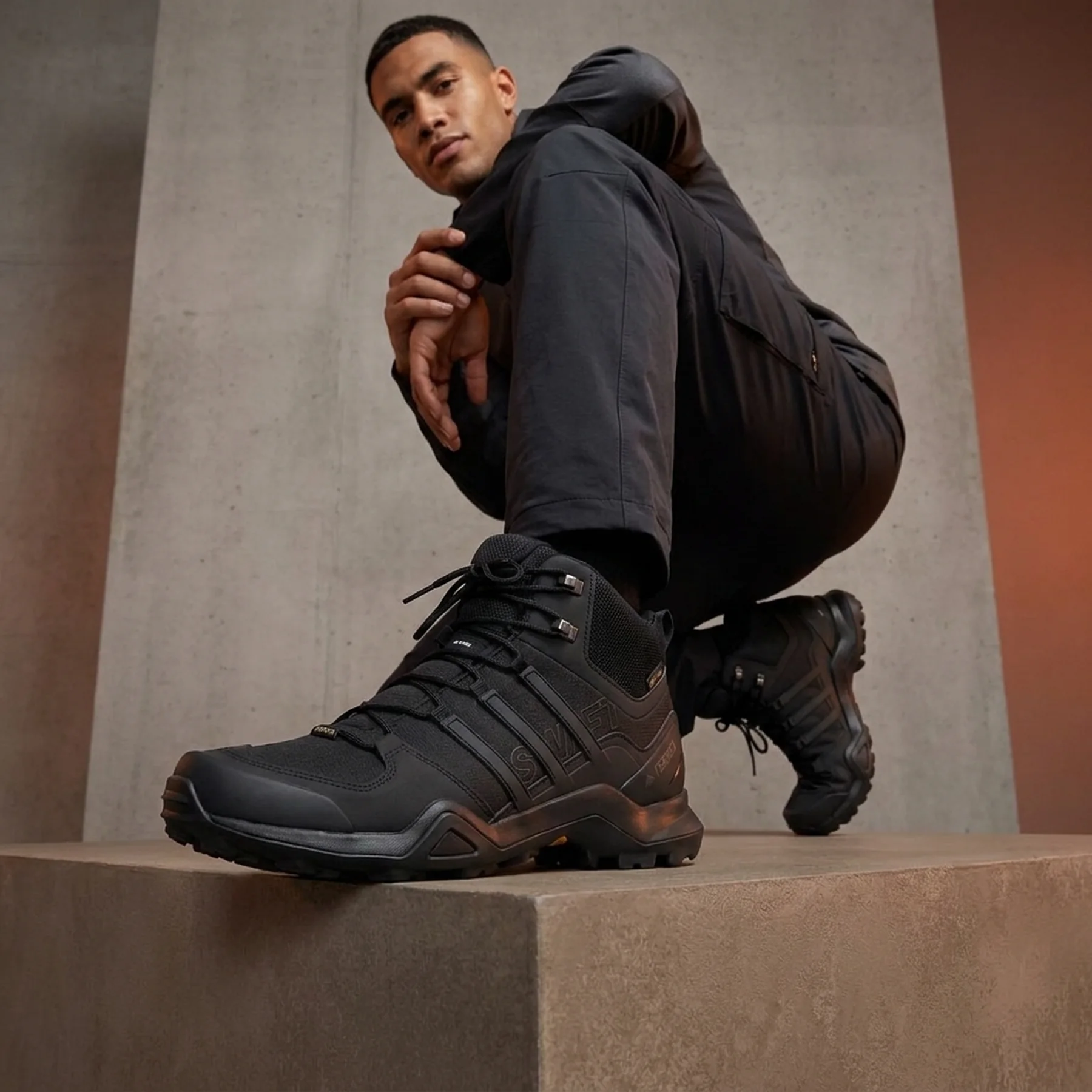 Черевики чоловічі Adidas Terrex Swift R2 Mid Gore-Tex (IF7636)