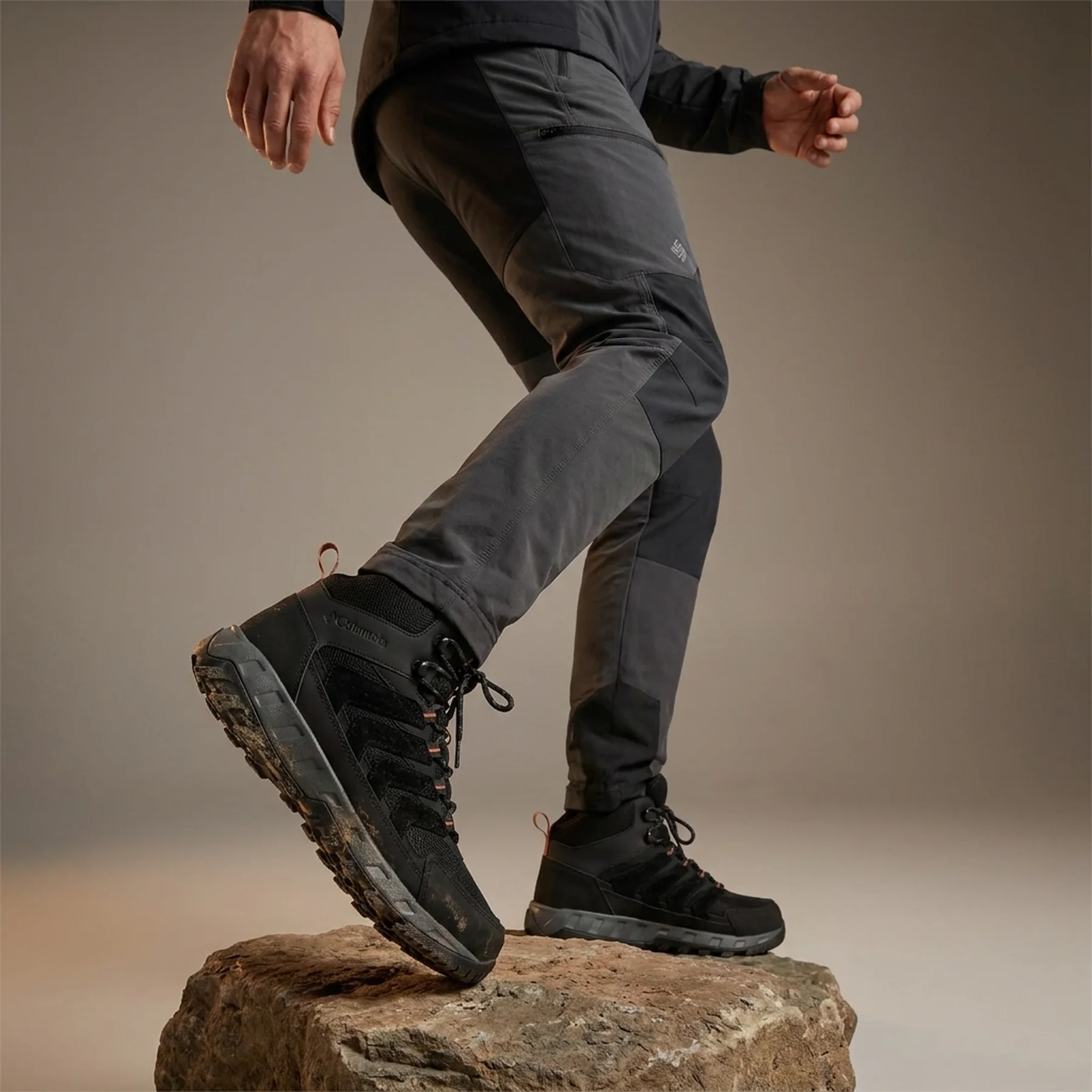 Черевики чоловічі Columbia Strata Trail Mid Wp Black (YM8651-010)