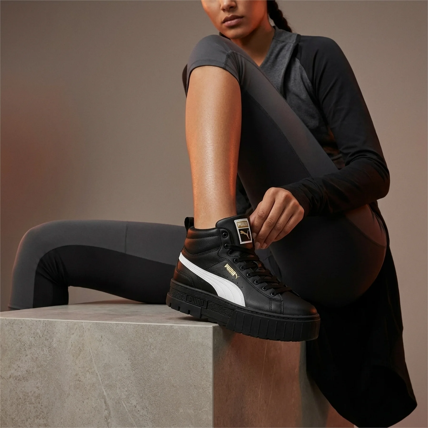 Черевики чоловічі Puma Mayze Mid Women's Trainers (381170-02)