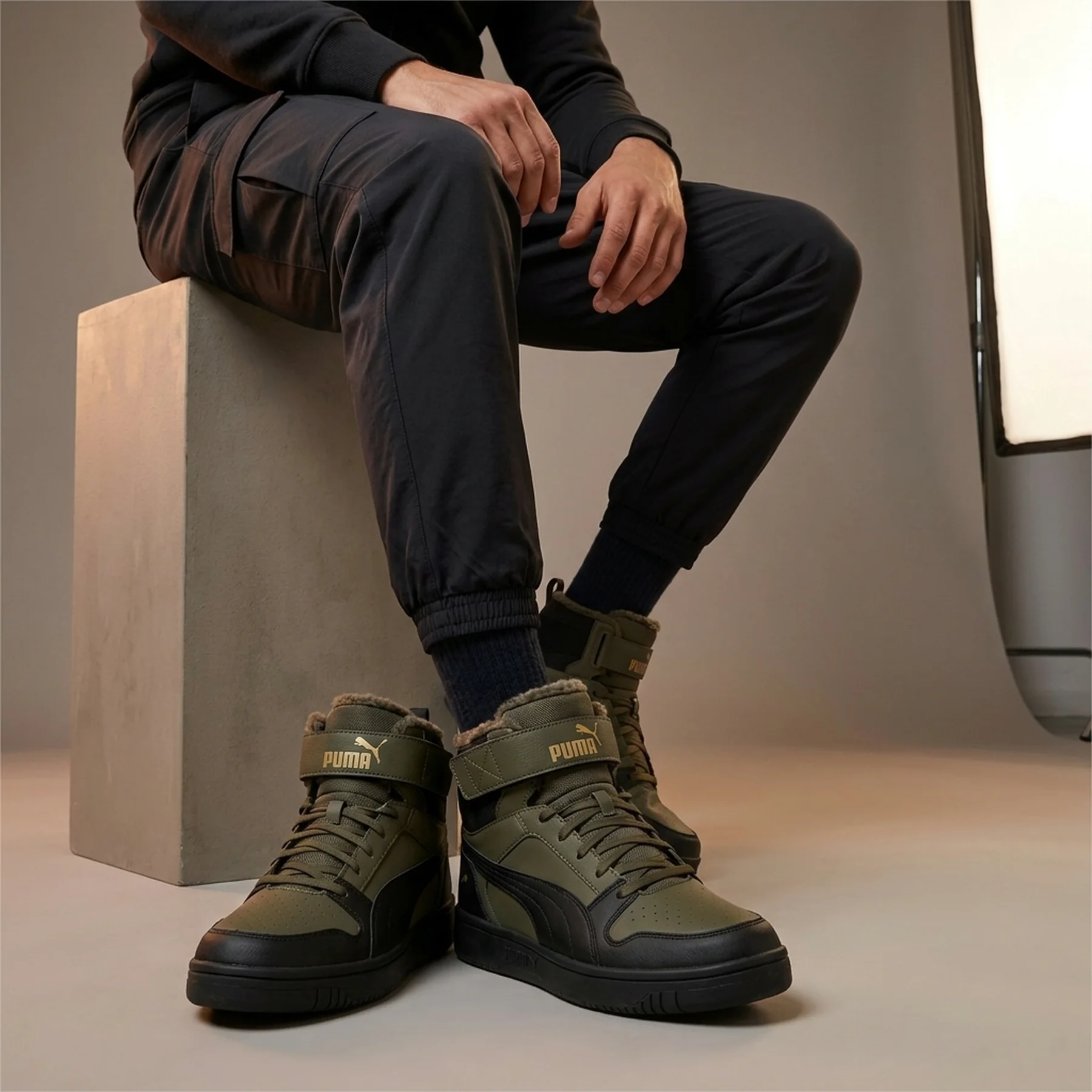 Черевики чоловічі Puma Rebound Mid Strap Wtr (386376-02)