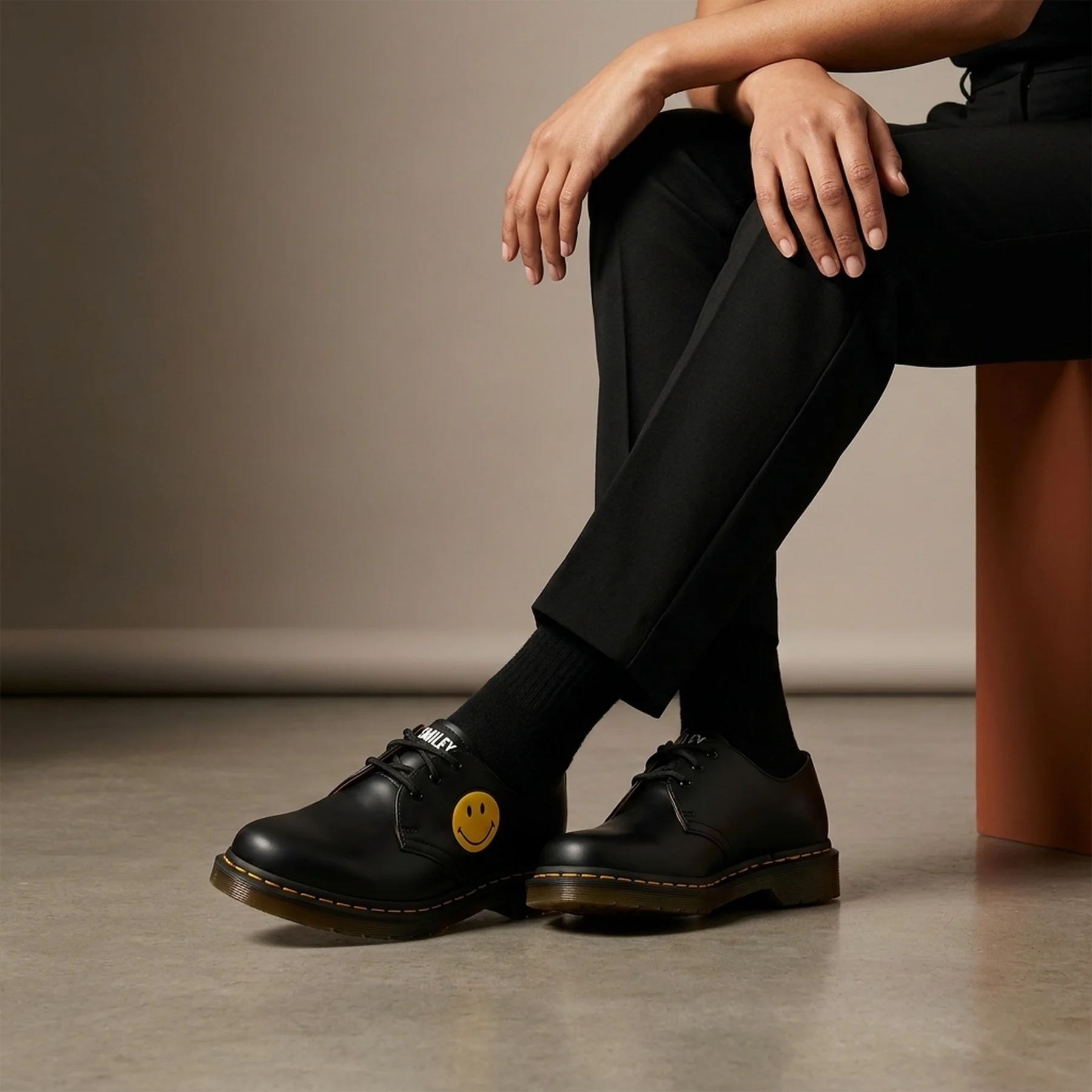 Черевики Dr. Martens 1461 Smiley Black Smooth