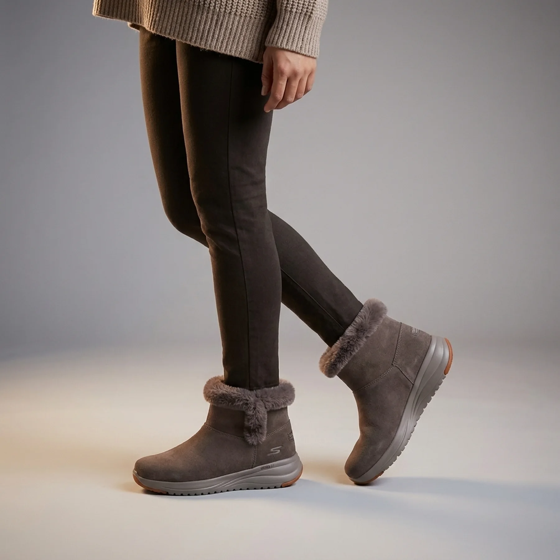 Черевики Skechers On The Go Stellar Cozy Step Dark Taupe