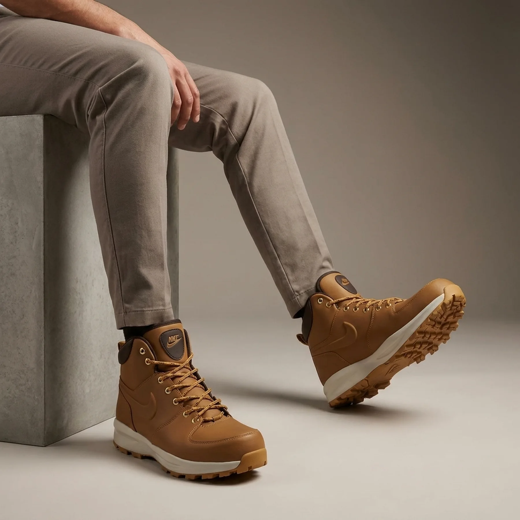 Черевики унісекс Nike Manoa Leather (454350-700)