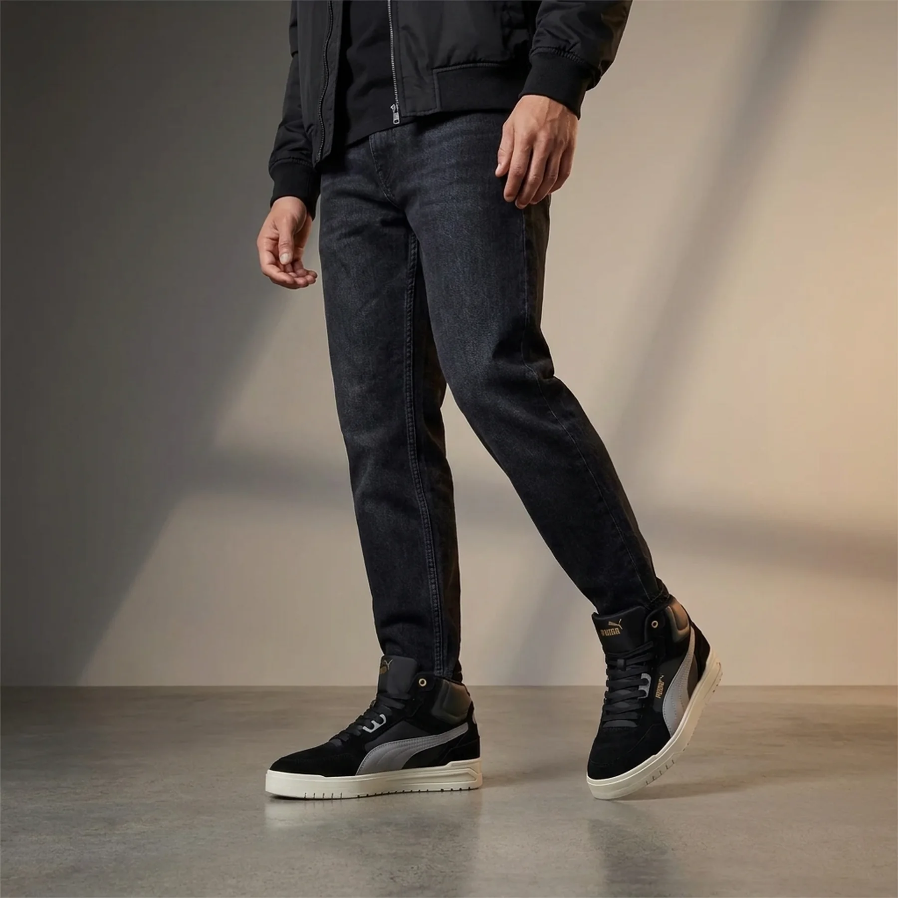 Черевики Unisex Shuffle Downtown Mid WTR 40259902 Puma 10 (44,5) Чорний