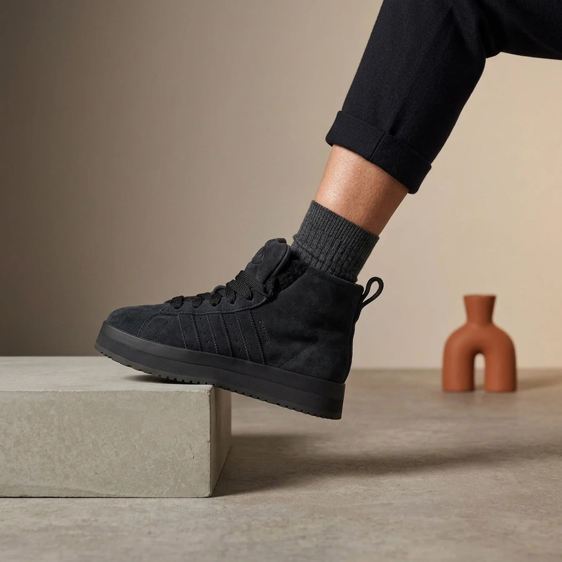 Черевики жіночі Adidas Campus 00S Winter Mid (JR3737)