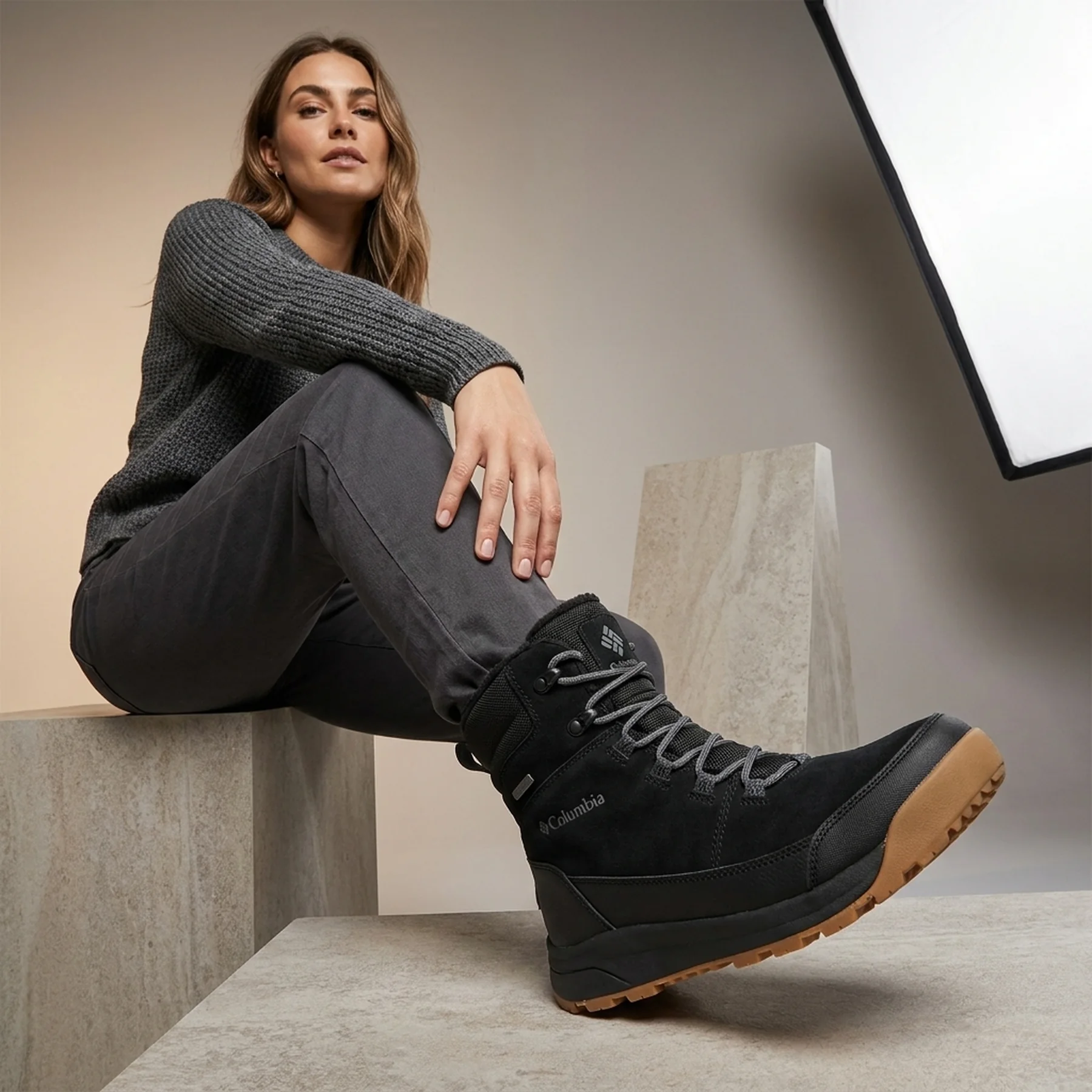 Черевики жіночі Columbia Slopeside Village™ Omni-Heat™ Mid (BL0145-010)