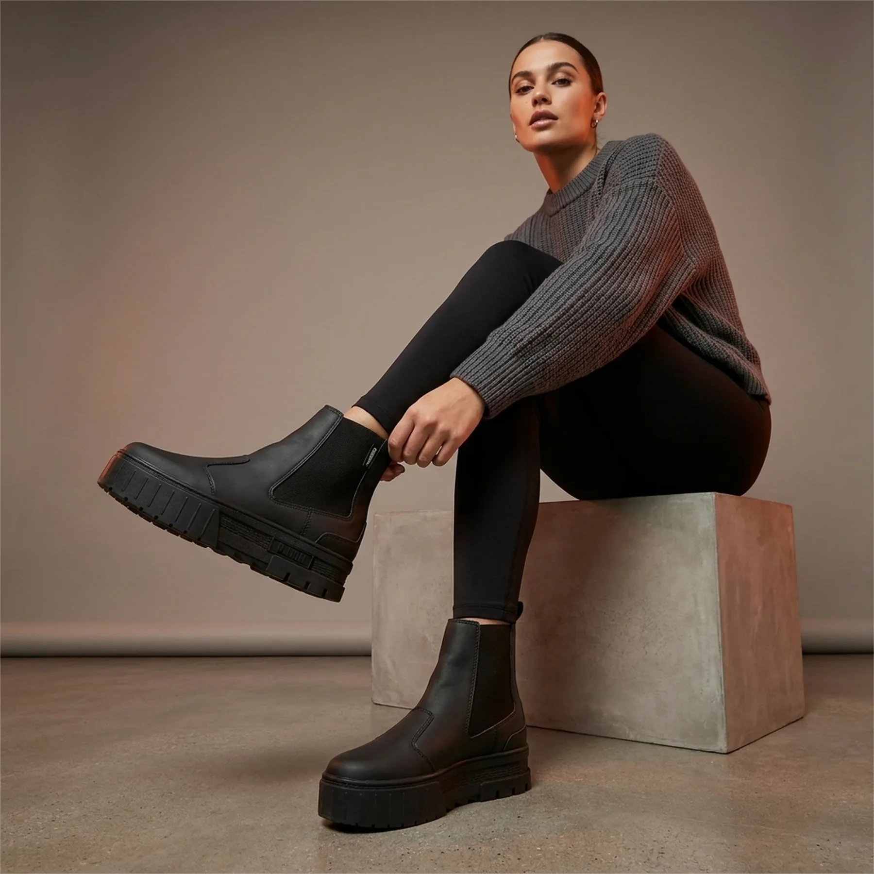 Черевики жіночі Puma Mayze Chelsea Pop Sneaker Boots (384549-02)