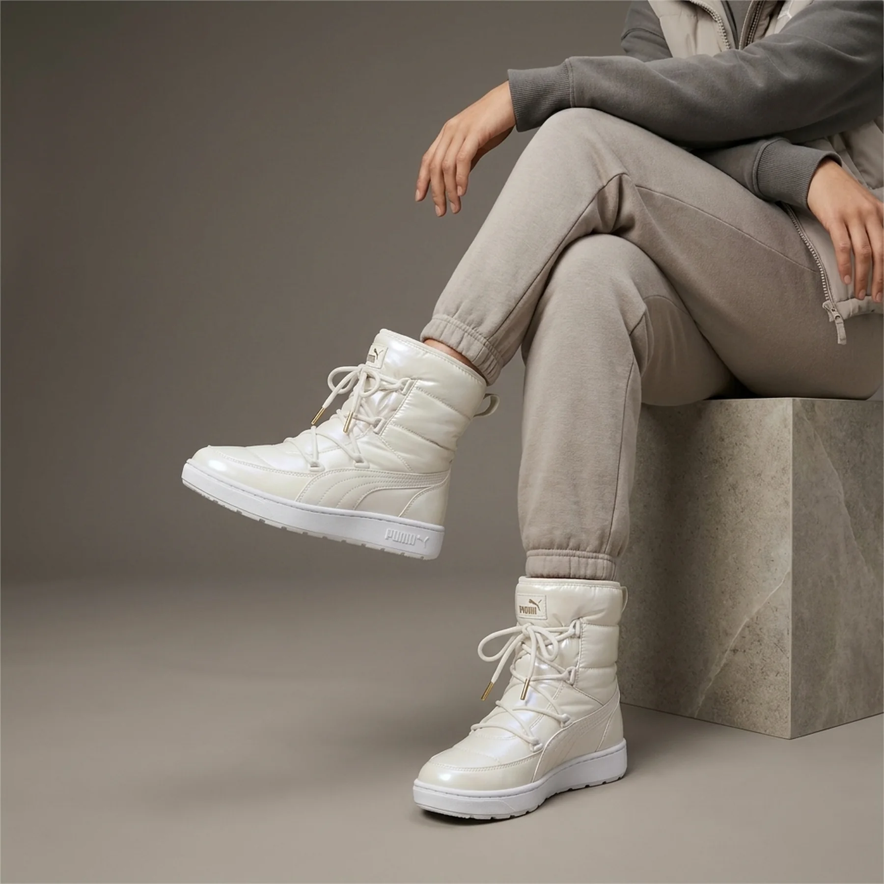 Черевики жіночі Puma Snowbae Wns Patent (39393102)