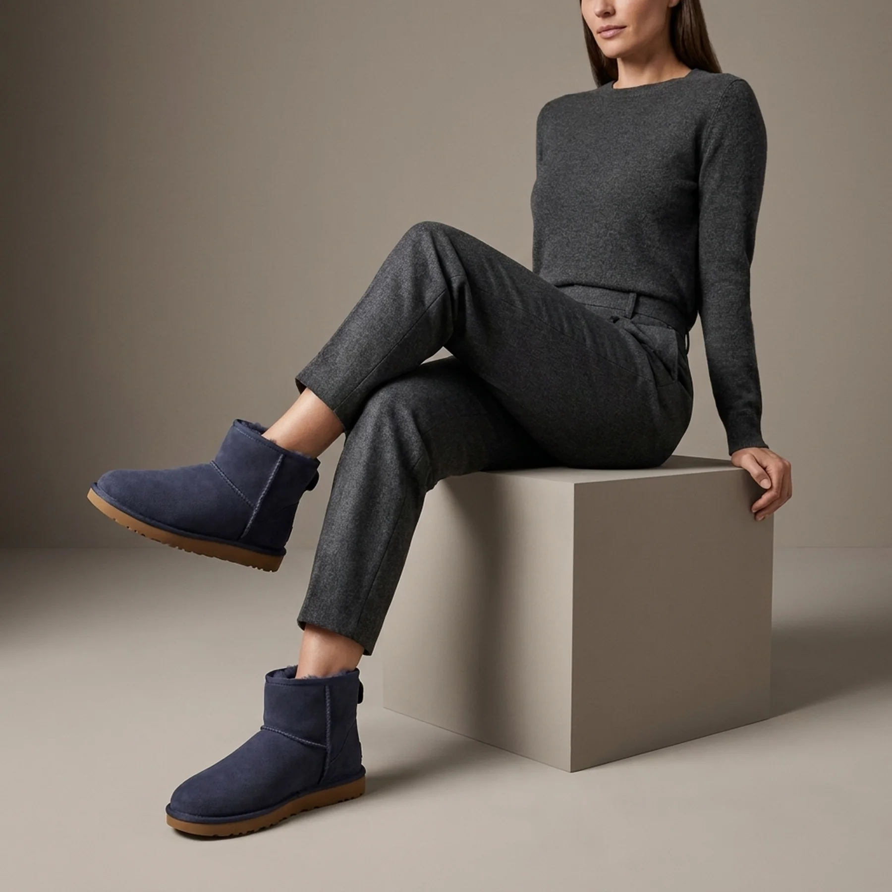Черевики жіночі UGG Classic Mini II