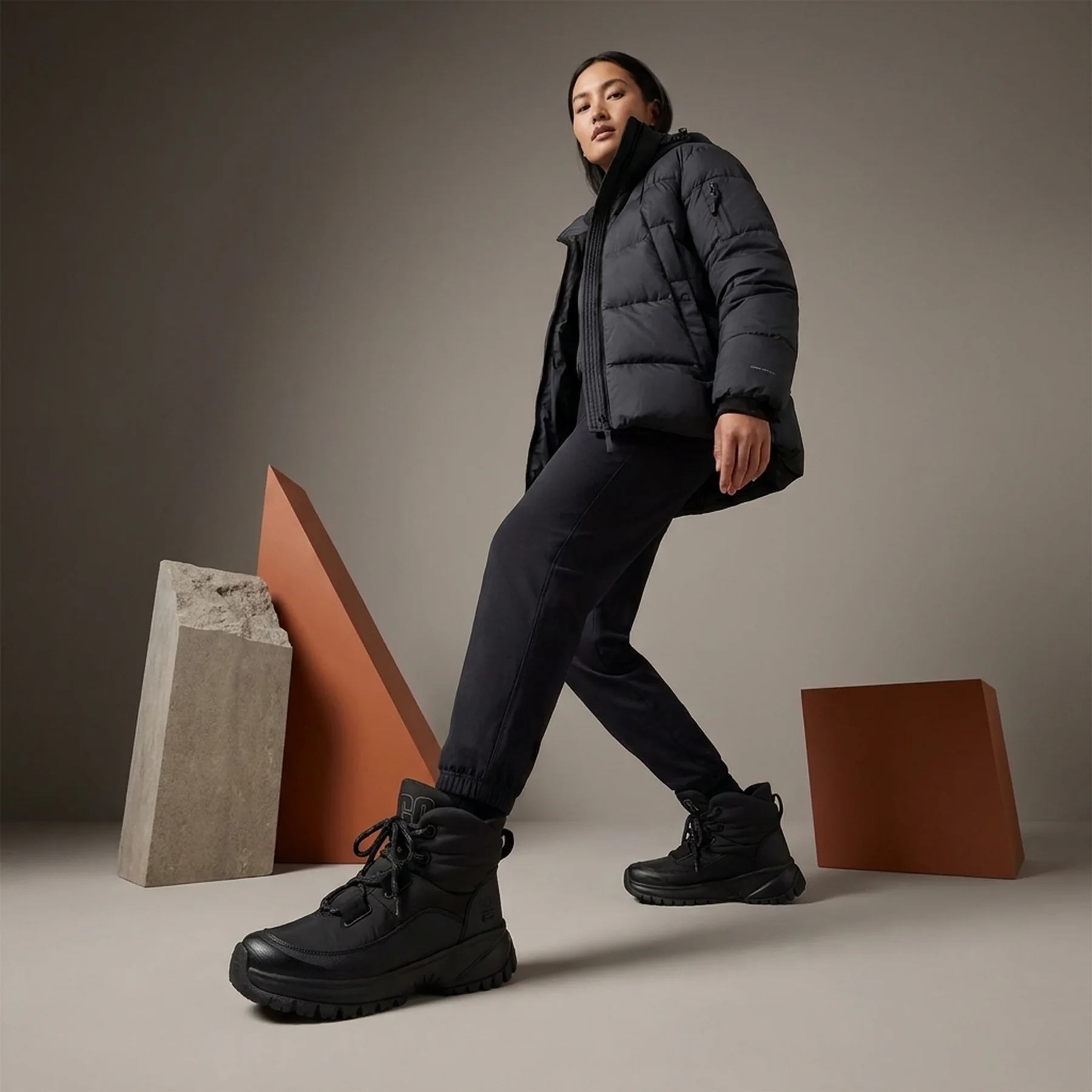 Черевики жіночі Ugg W Yose Puffer Lace (1143844-BLACK)