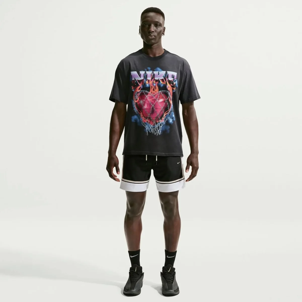 Чоловіча футболка NIKE BASKETBALL II6572-010