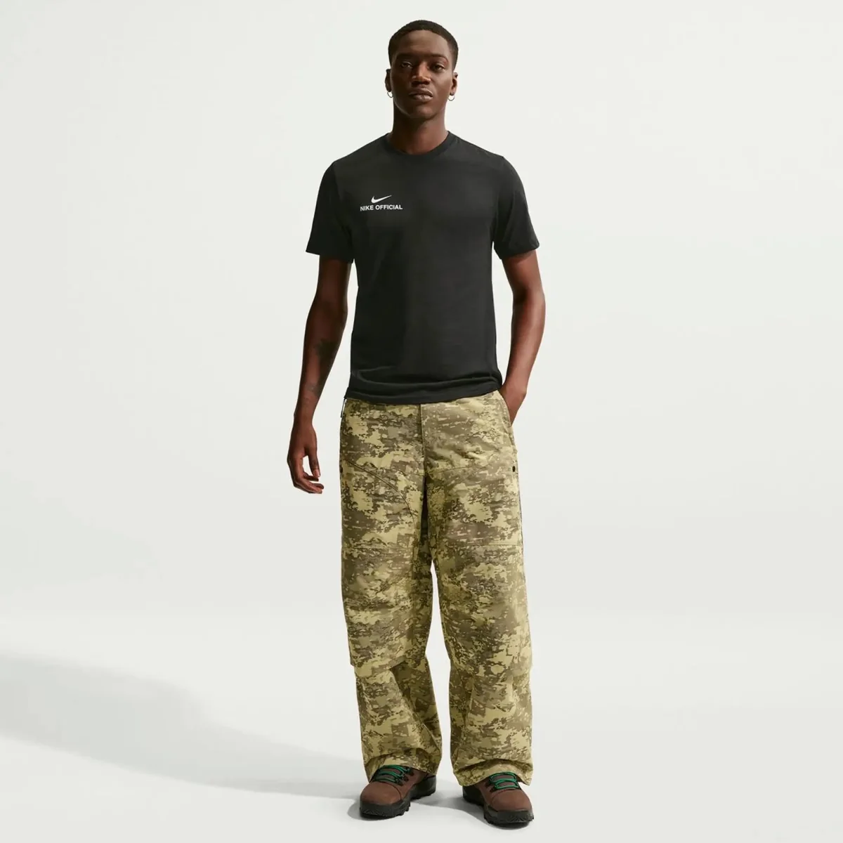 Чоловіча футболка NIKE U NSW TEE STD OFFICIAL IH1143-010