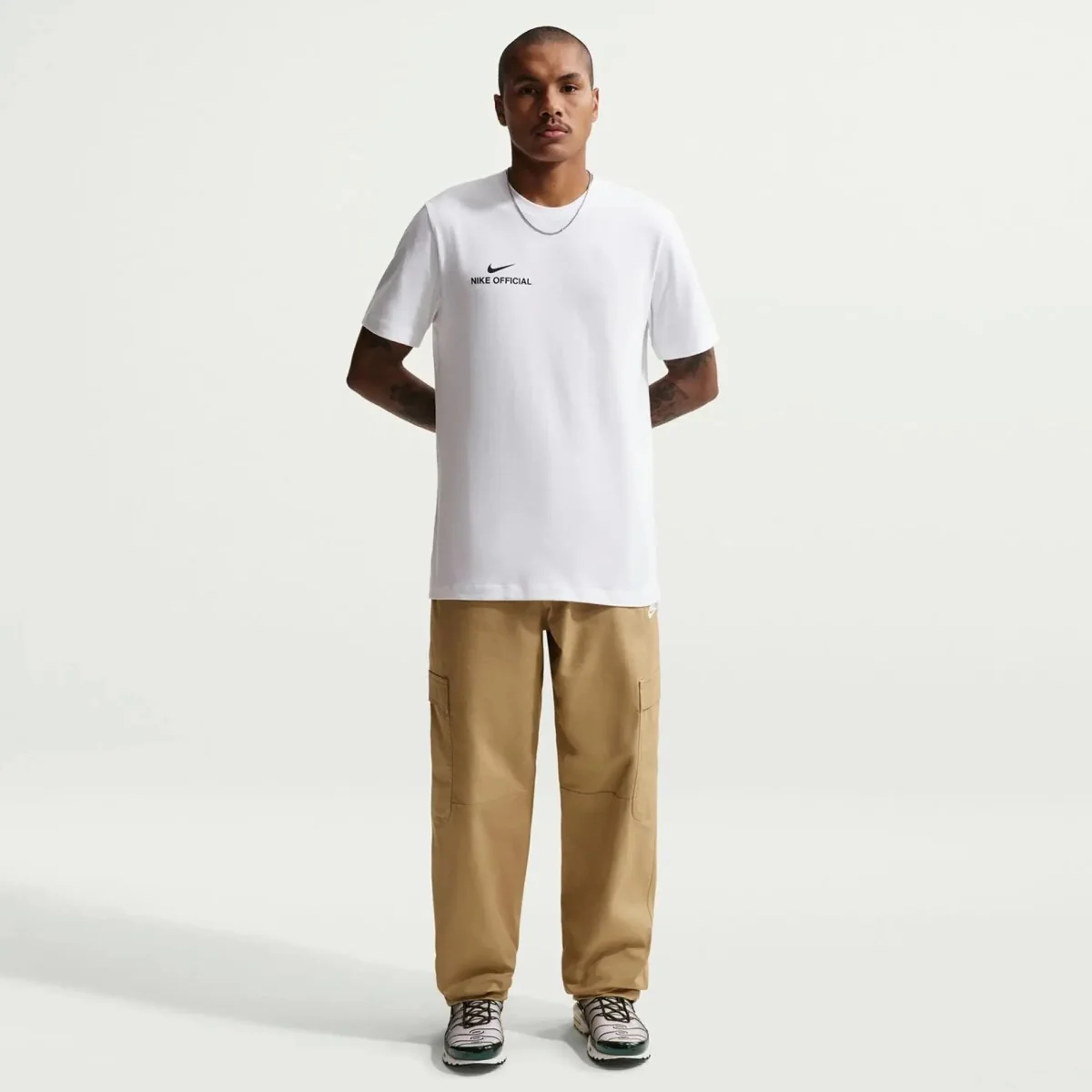 Чоловіча футболка NIKE U NSW TEE STD OFFICIAL IH1143-100