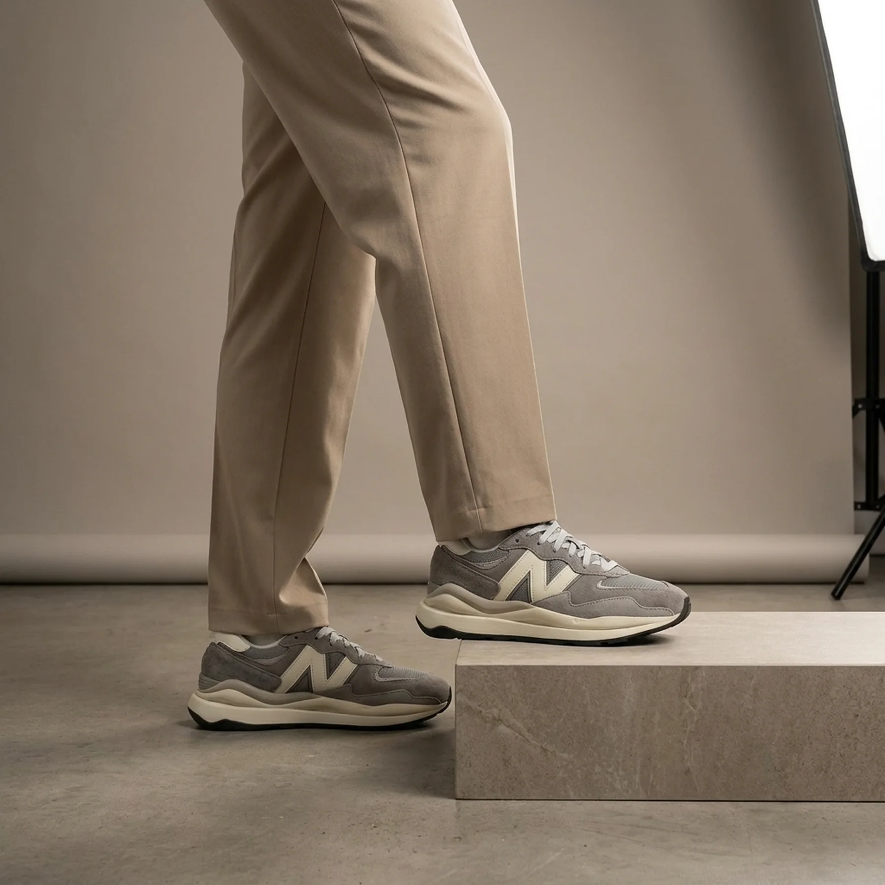 Чоловіче взуття 57/40 Marblehead/Sea Salt/Rain Cloud New Balance