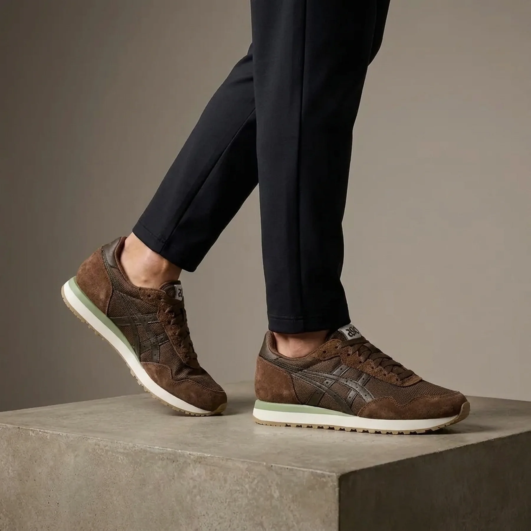 Чоловіче взуття Tiger Runner II Asics