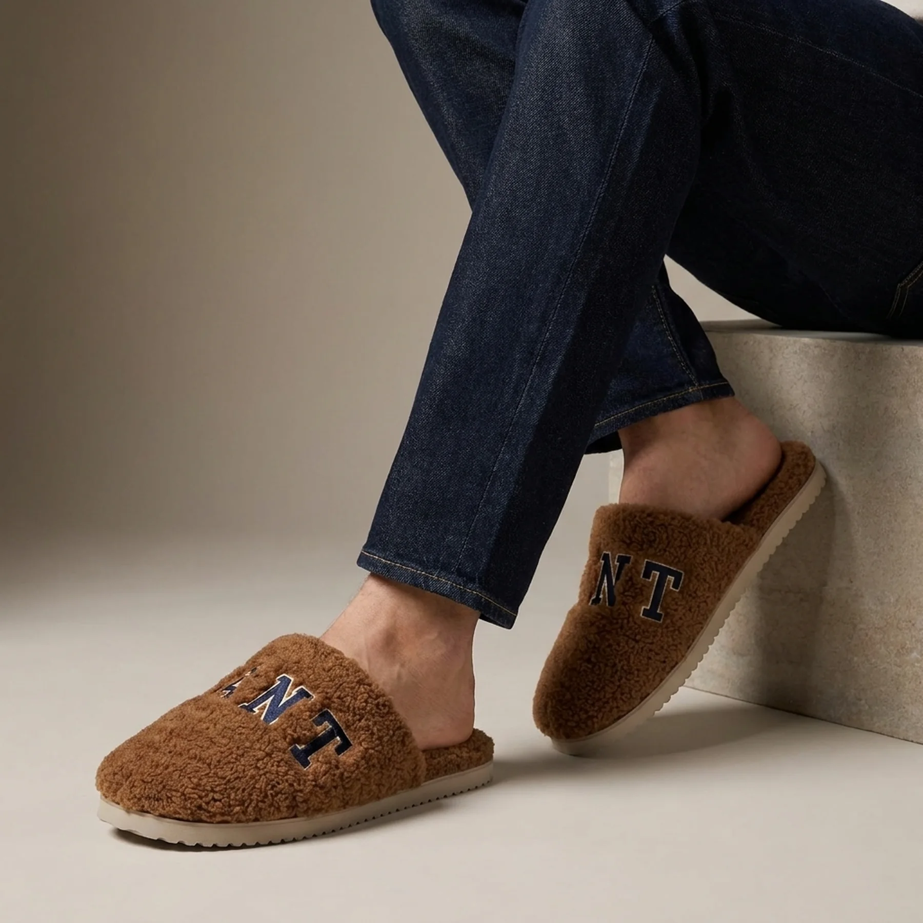 Чоловічі капці GANT 42